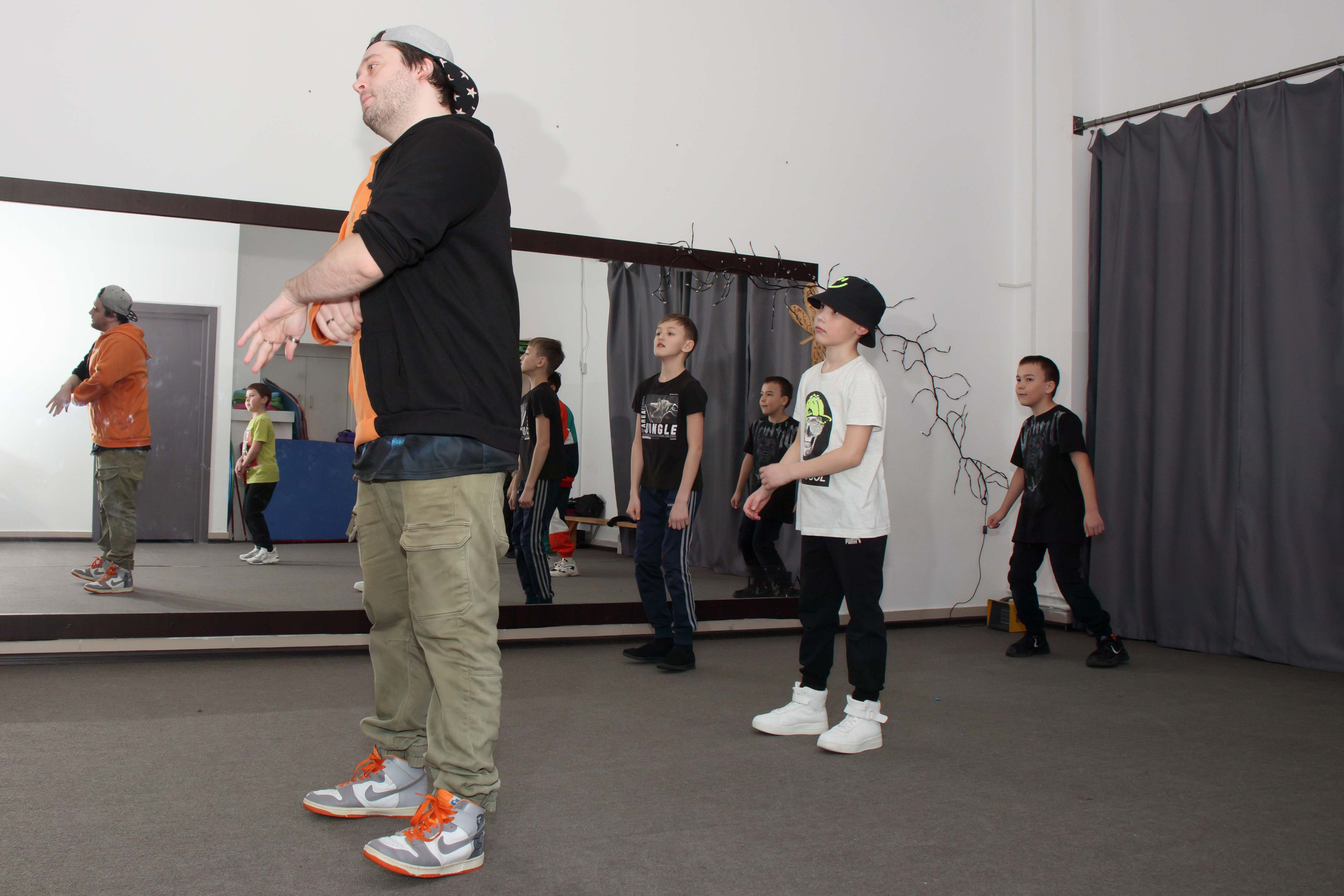 Тренировка в танц. школе. Репортажный Фотограф