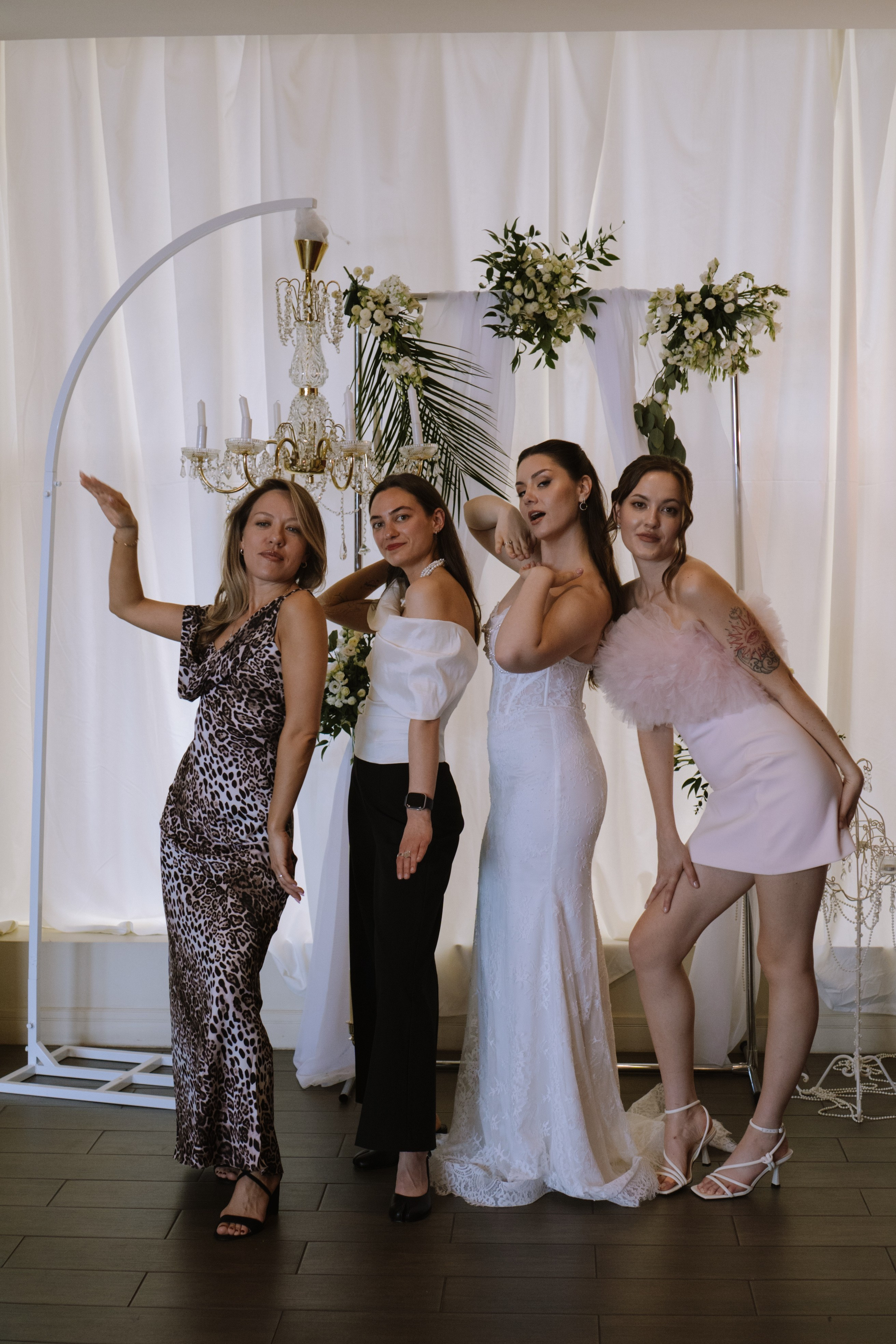 СВАДЕБНЫЙ БАНКЕТ НА ВЛАДИМИРСКОЙ В САНКТ-ПЕТЕРБУРГЕ (КАМЕРНАЯ СВАДЬБА). Профессиональный фотограф, Санкт-Петербург — Виктория Богомолова