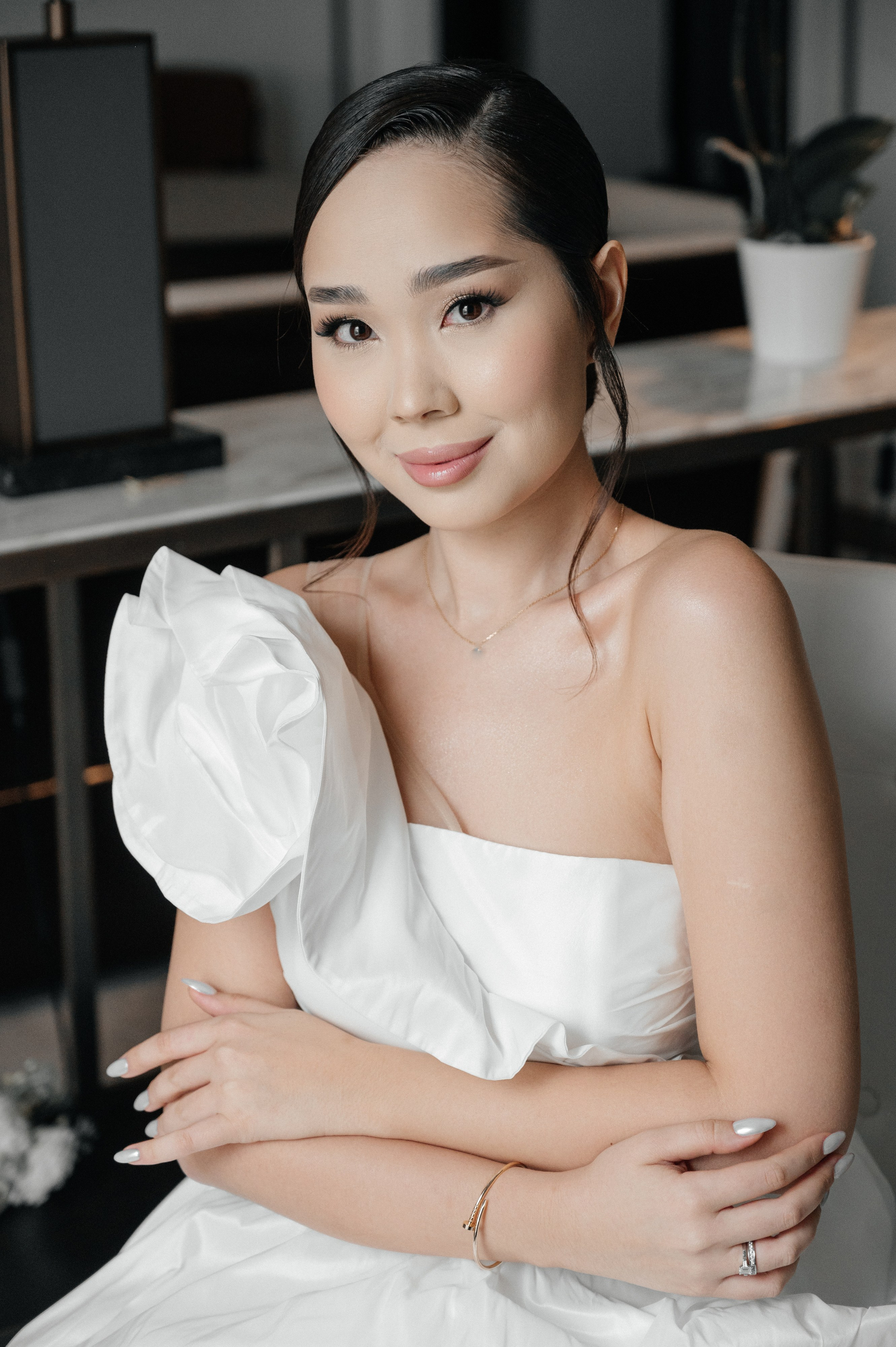 ANEL QYZ UZATU. HOME