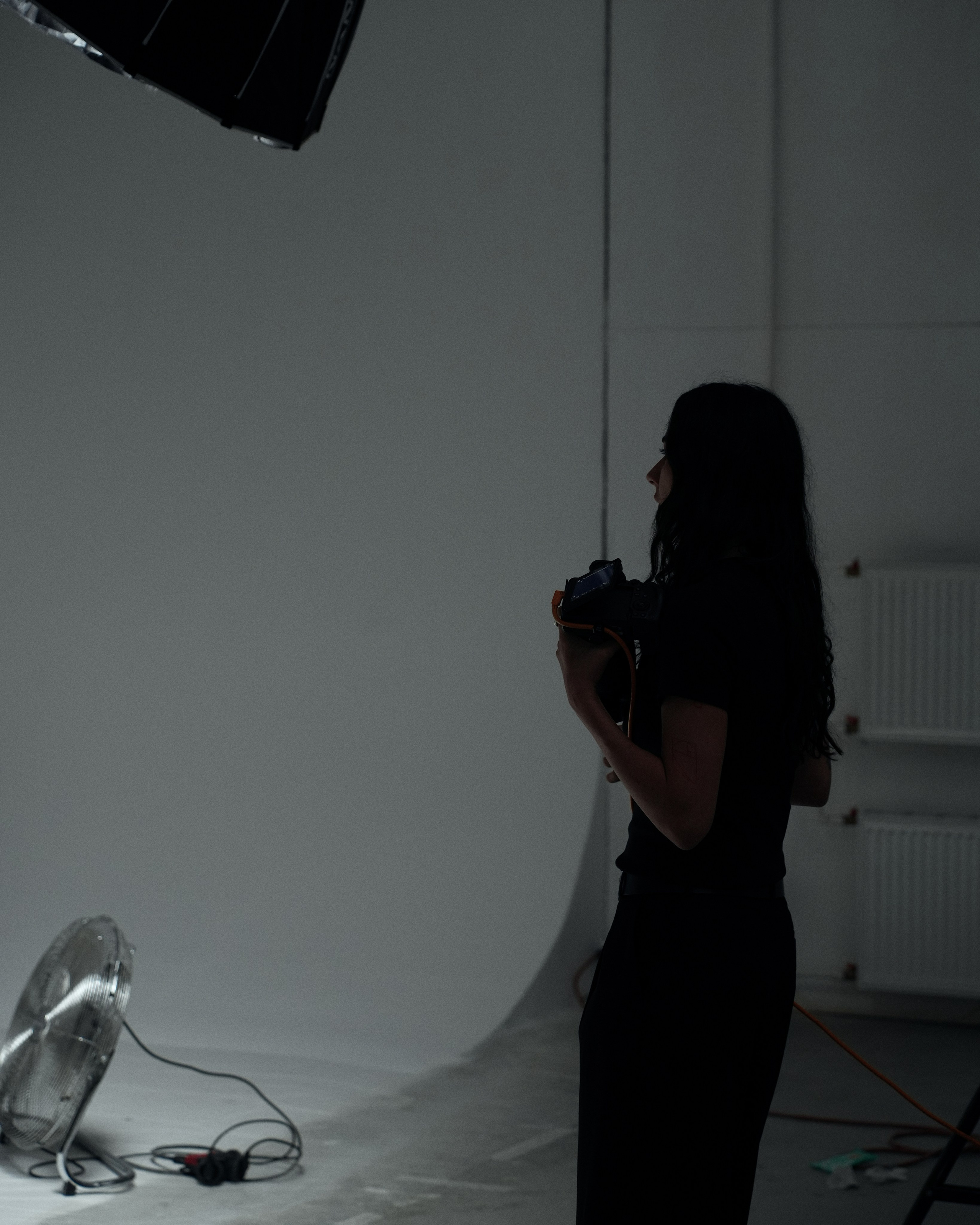 PAVILION 25. ANNA — PHOTOGRAPHER