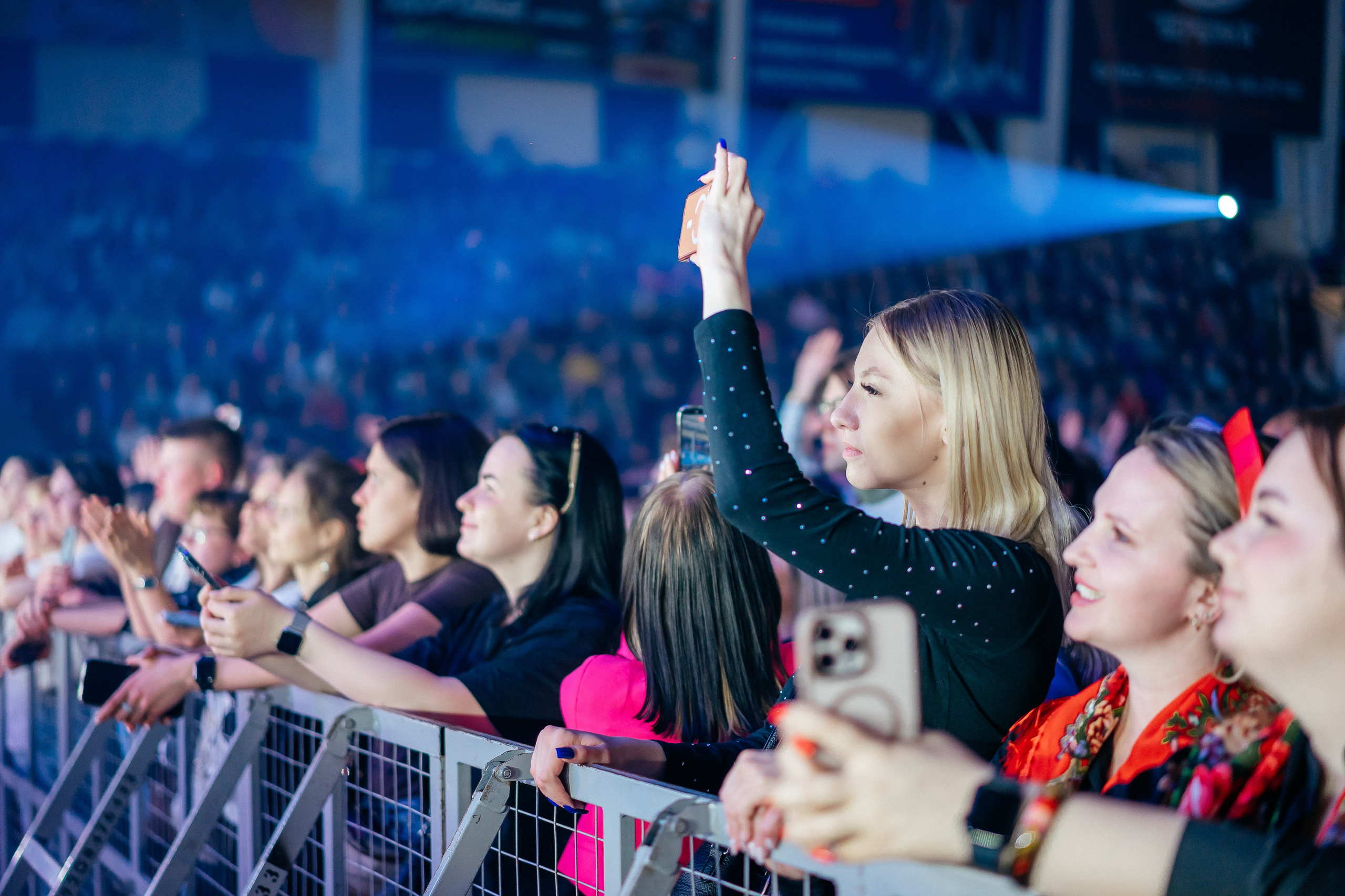 Концерт Надежды Кадышевой в Смоленске. Фотограф и видеограф Смоленск | Студия Цезарь