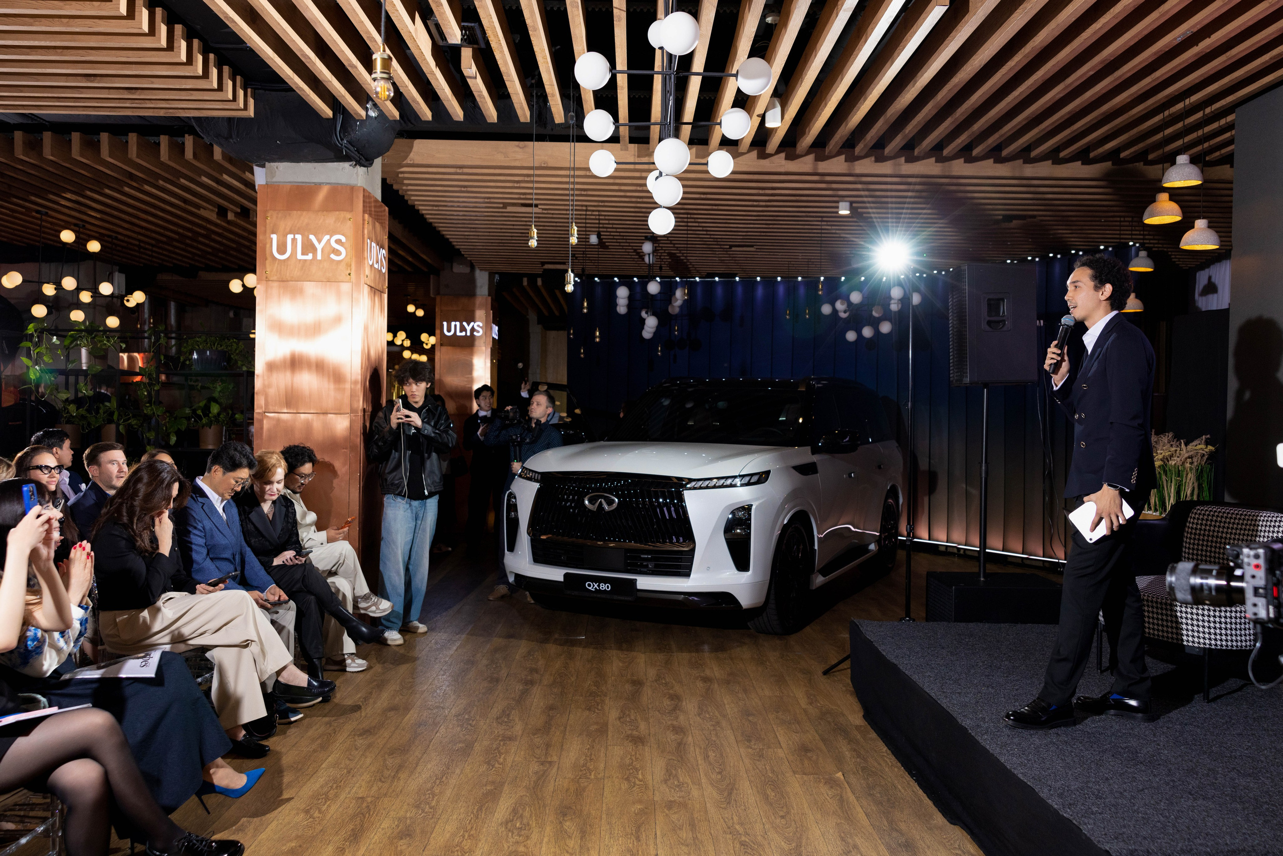 QX80 INFINITI. Кристина Шнайдер репортажный фотограф Алматы