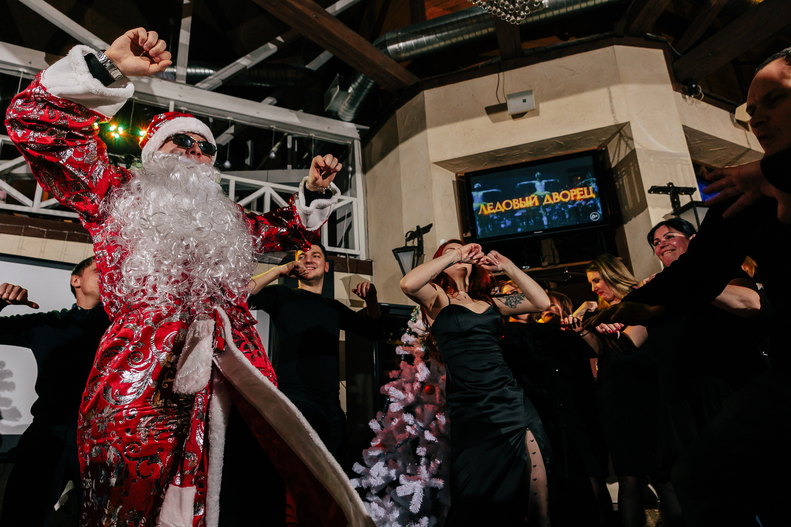 Фотограф на корпоратив, мероприятие в Петербурге. Репортажная фотосъемка праздников и мероприятий в Санкт-Петербурге
