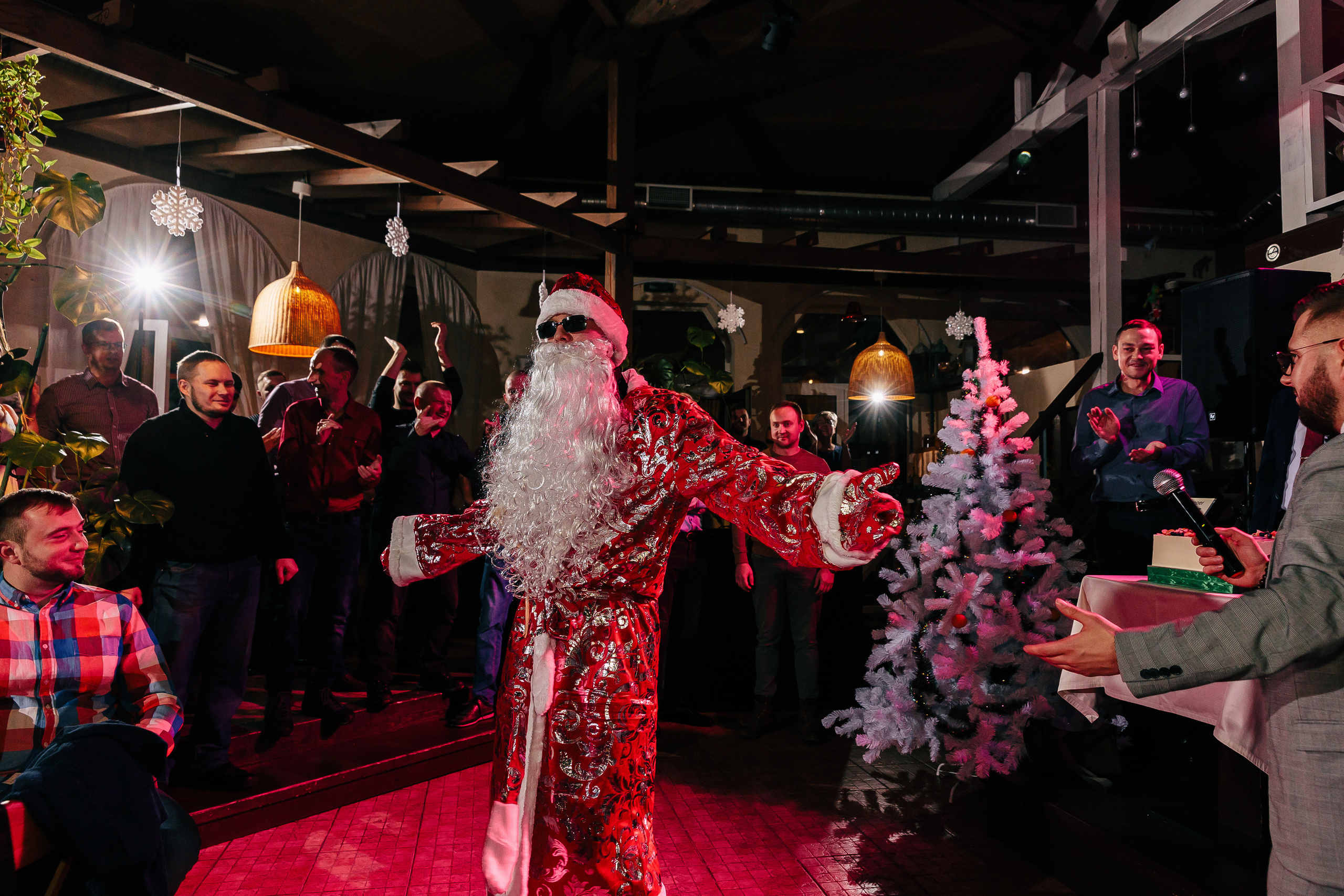 Фотограф на корпоратив, мероприятие в Петербурге. Репортажная фотосъемка праздников и мероприятий в Санкт-Петербурге