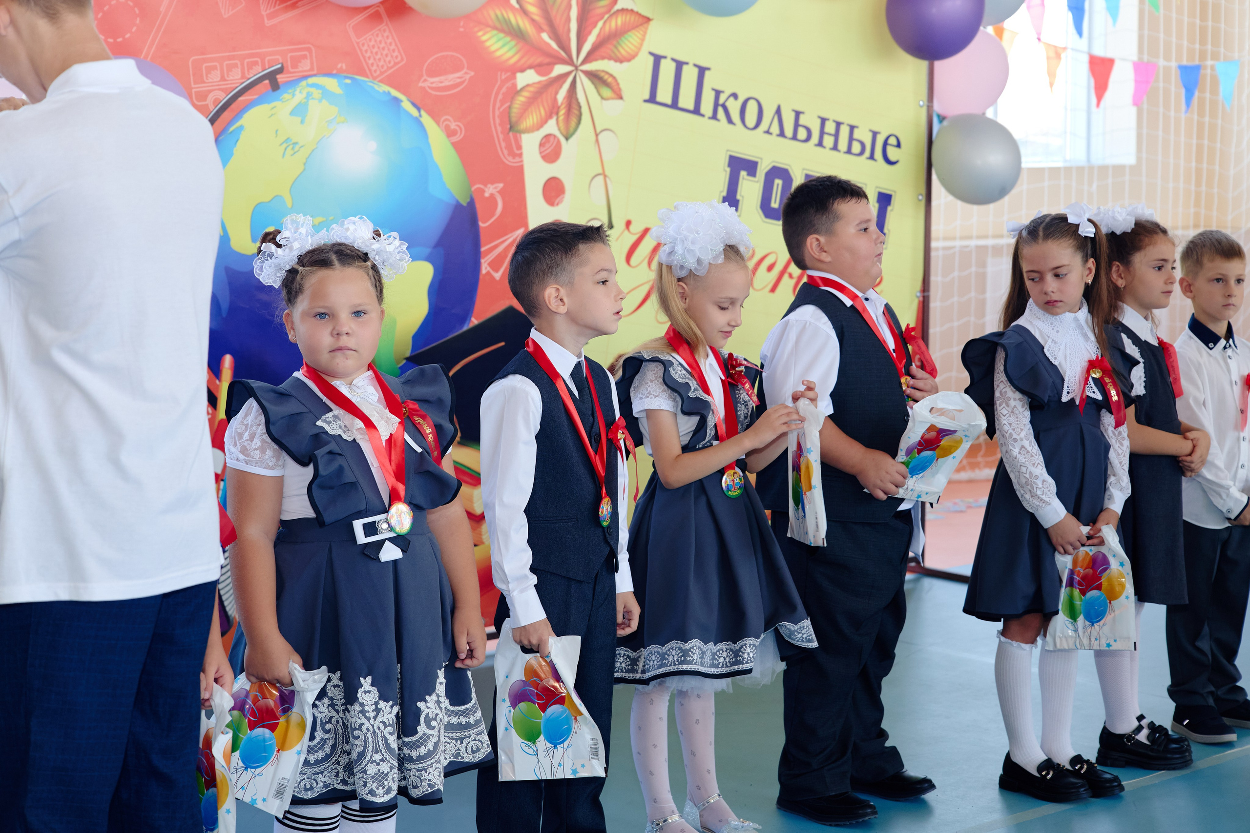 Съемка на 1 сентября. Фотограф Выпускные альбомы Таганрог Сергей Коробченко