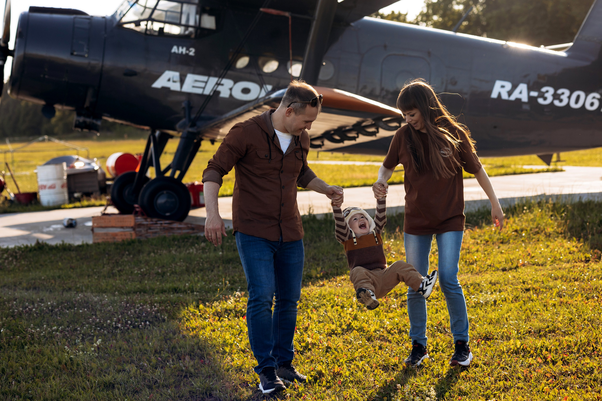 Виктория и семья Аэроленд. Фотограф в Калининграде свадебная фотография, репортажная, фотосессии