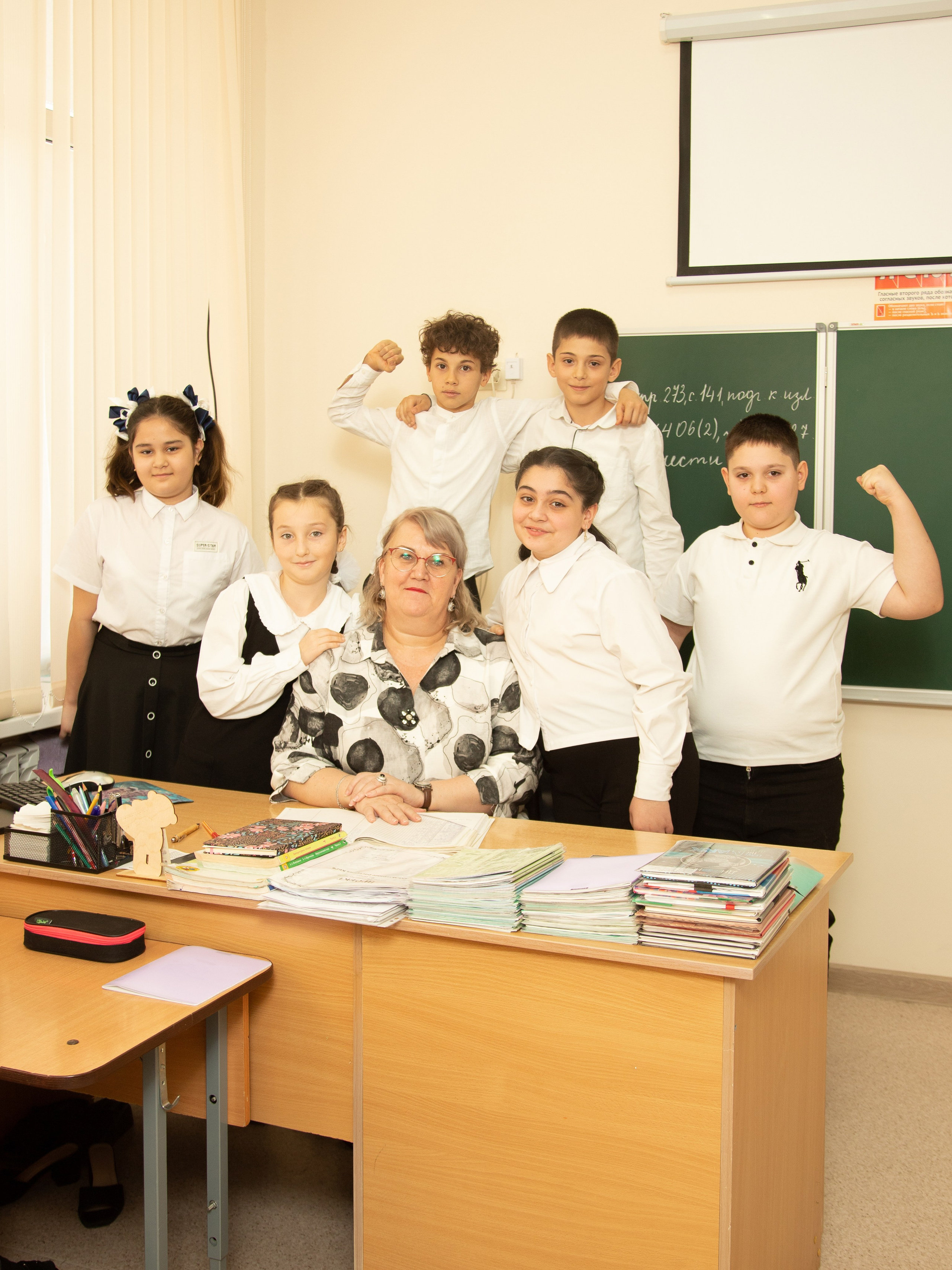 4 класс. Школьный фотограф в г. Нальчик Галимат Абитова