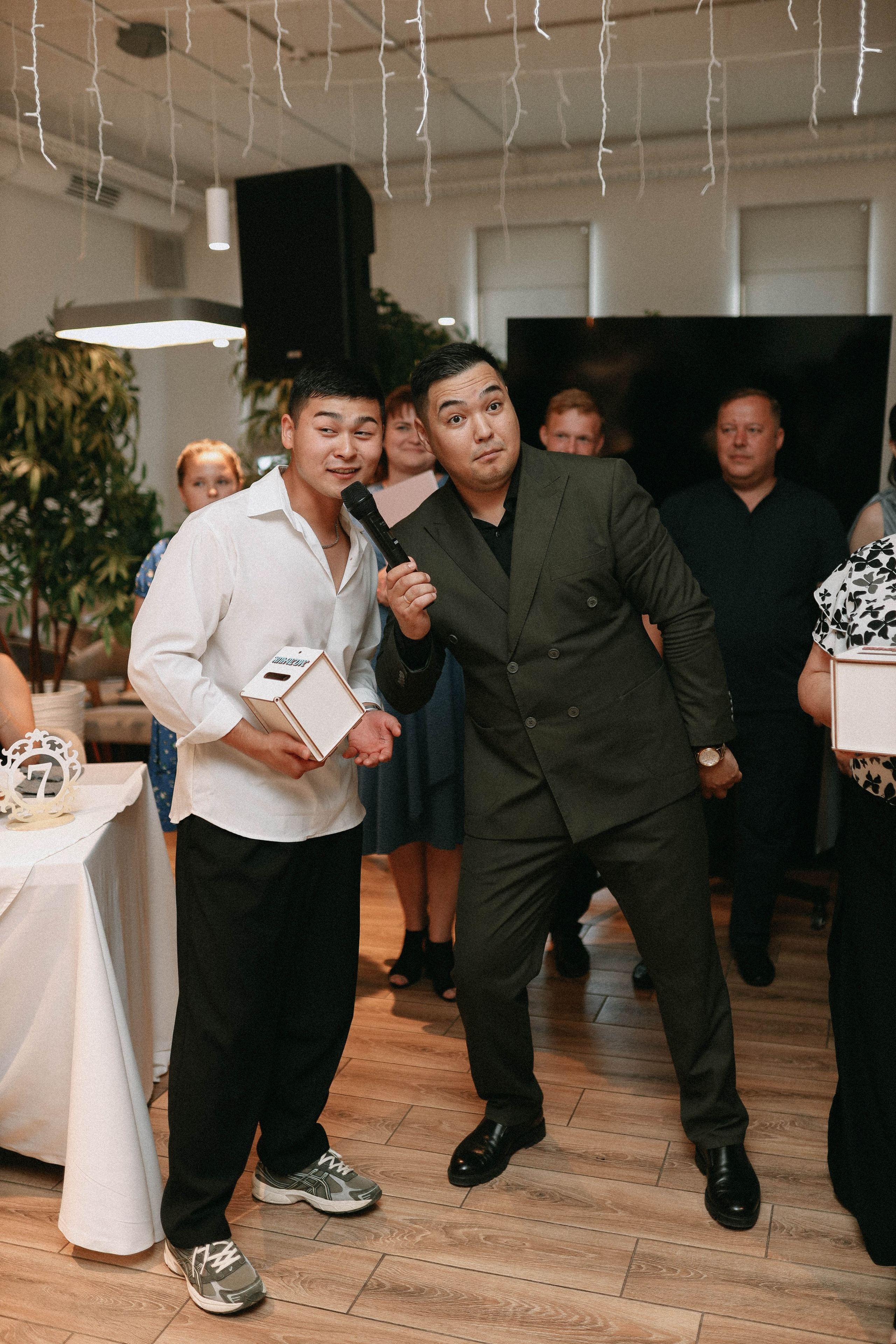 Ангелина и Леня. Главная