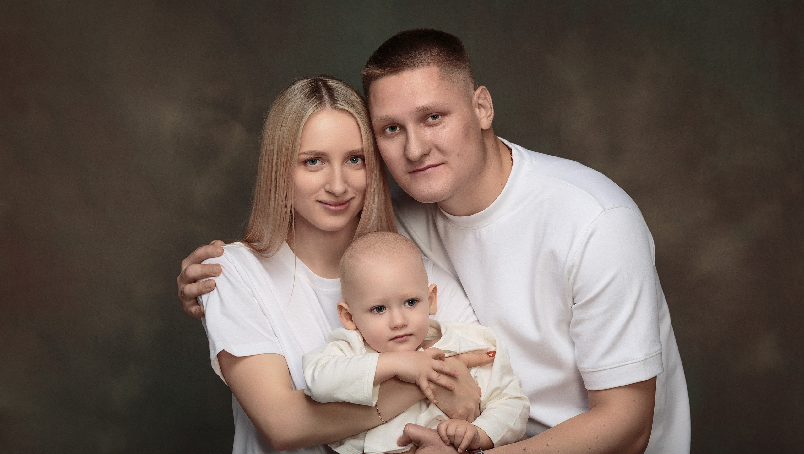 Семейный портрет. Фотосессия в Efimov Studio. Портретный фотограф во Владивостоке Сергей Ефимов. #СергейЕфимовФото