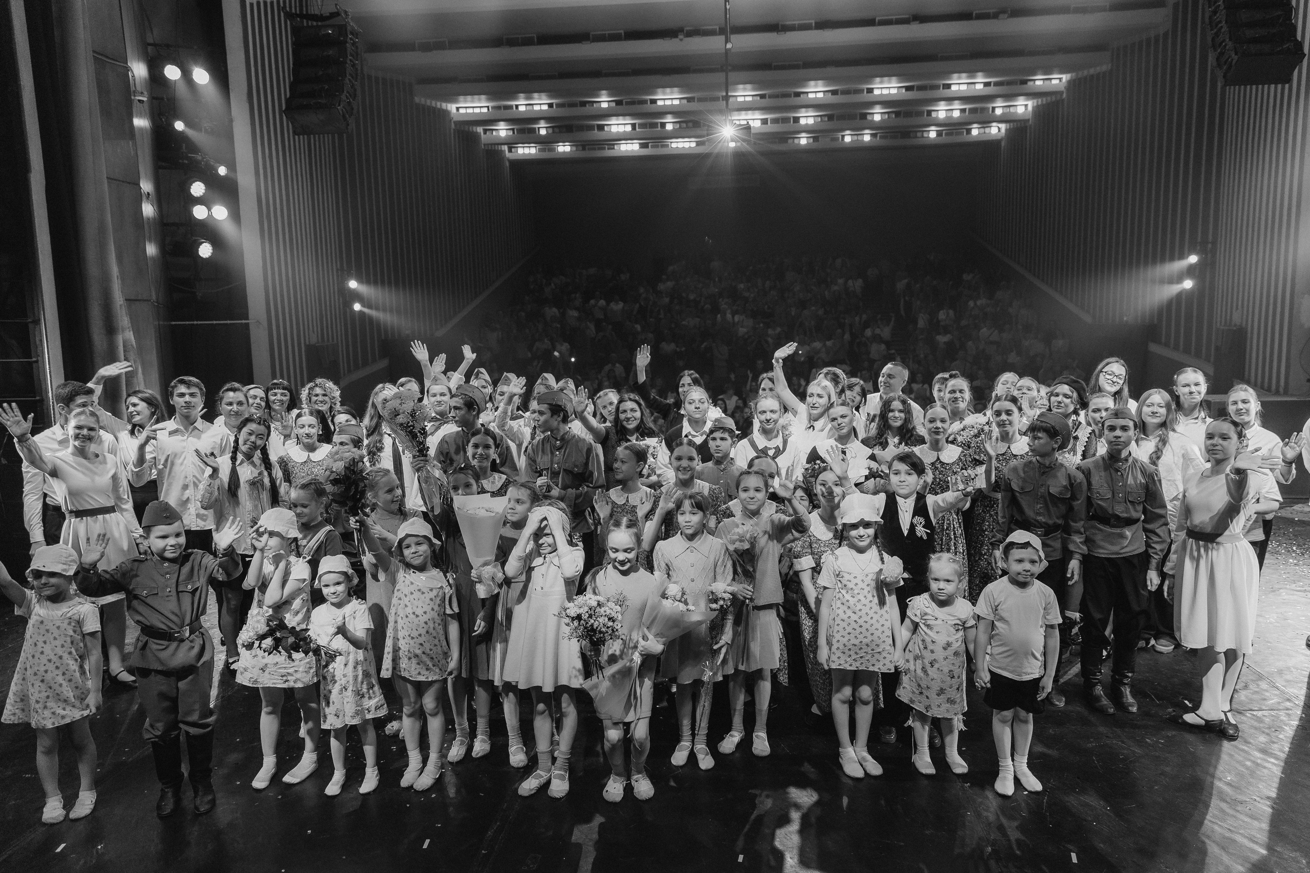 Дети войны. Спектакль. Фотограф из Сибири