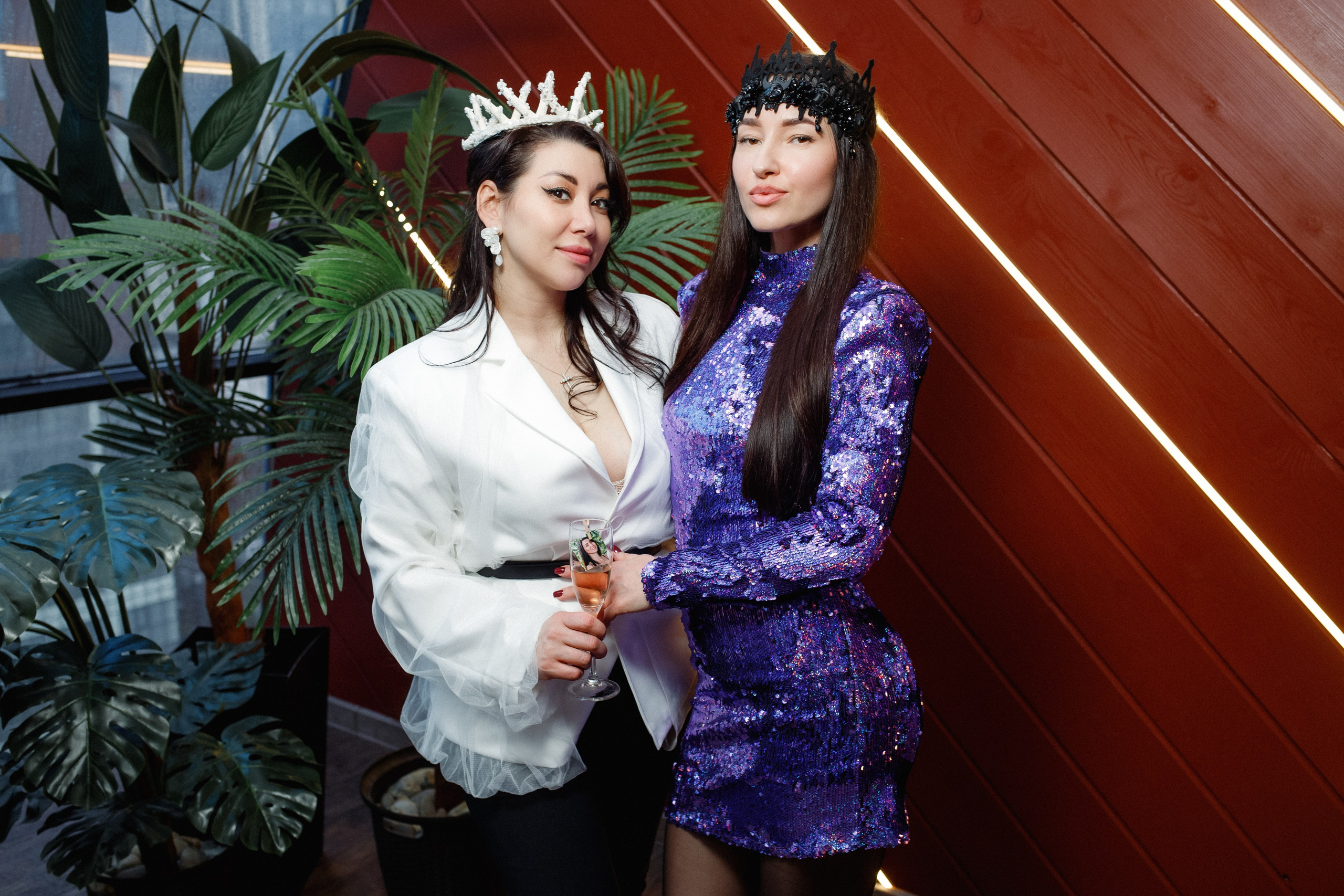 QUEEN KHV [12 ЛЕТ]. СВОИ. ФОТООТЧЕТЫ-СОБЫТИЯ-МЕСТА