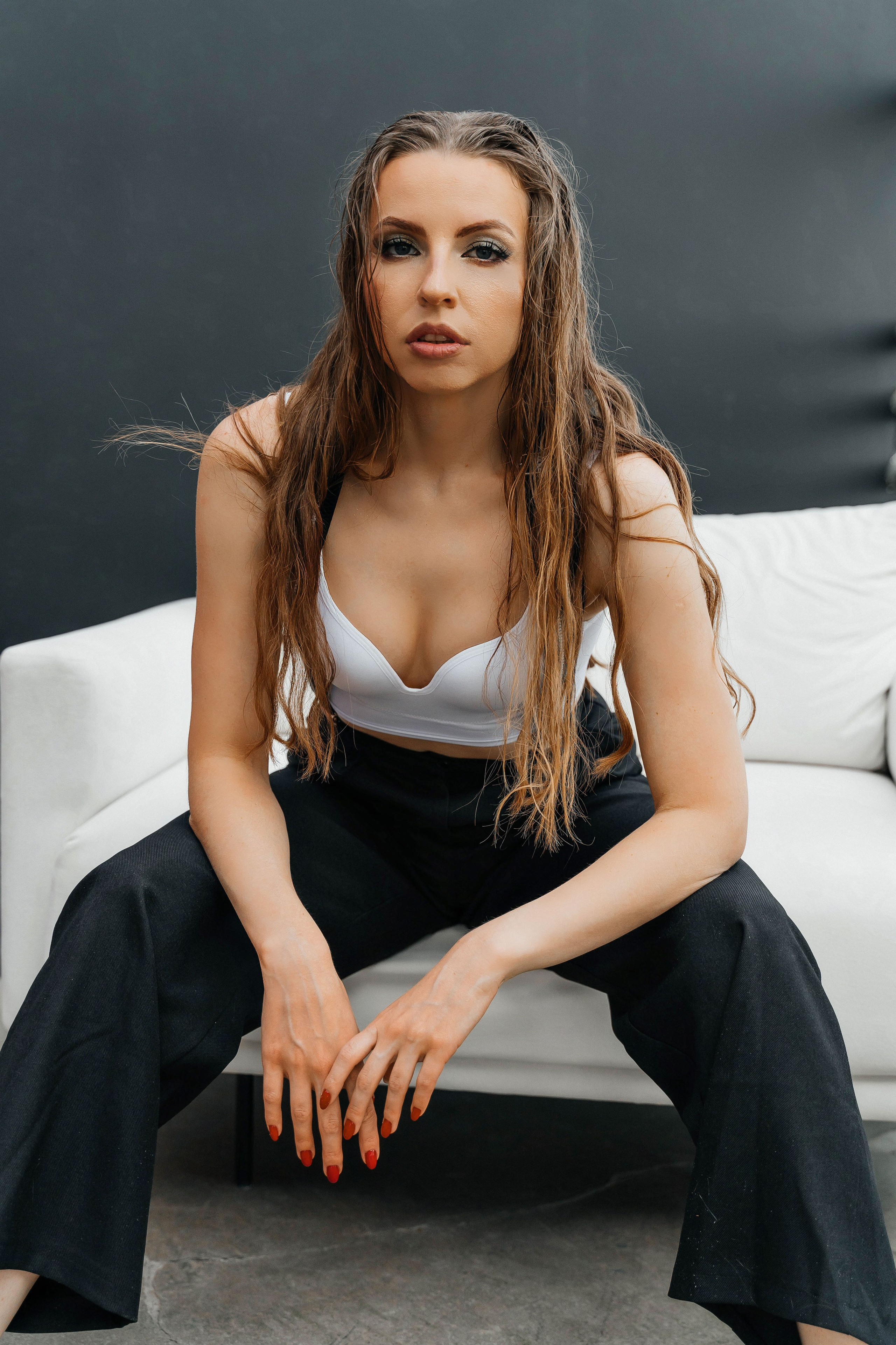 Съемки в интерьере студий. Виктория Алпеева — фотограф по любви