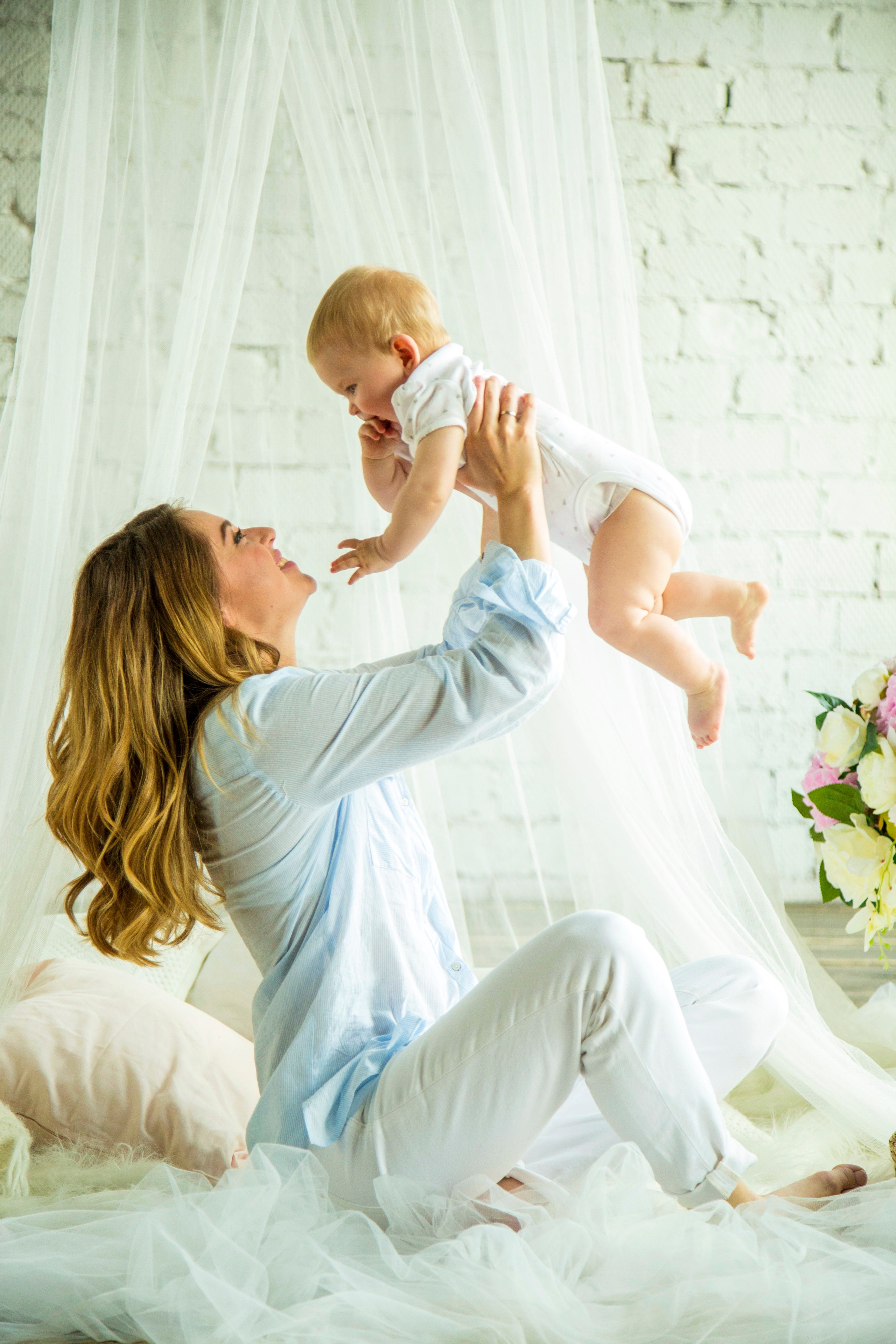 Фотосессия мама и малыш. Фотосессия в студии в Москве от профессионального фотографа услуги по доступным ценам