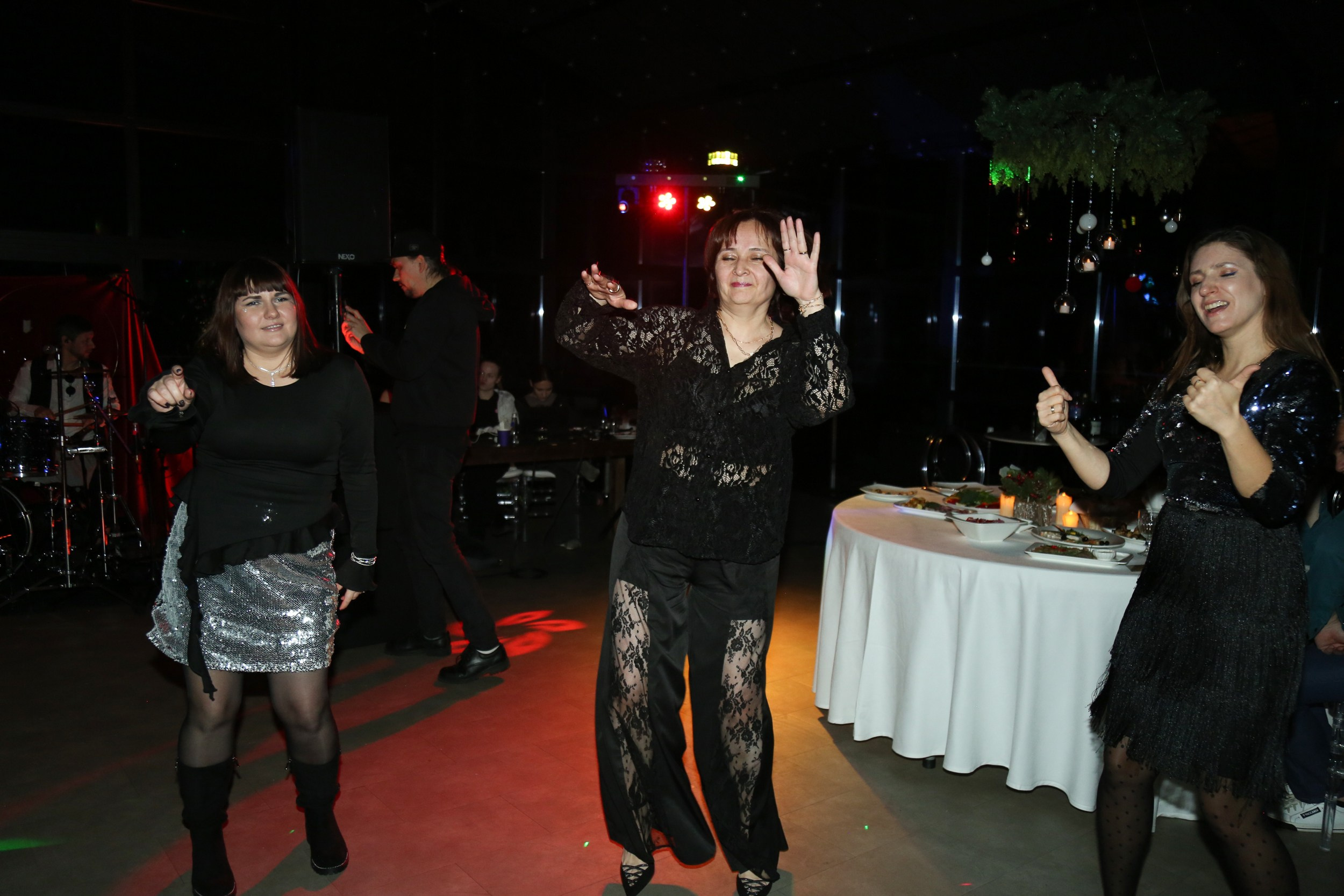 Корпоратив. Фотосессия в студии в Москве от профессионального фотографа услуги по доступным ценам