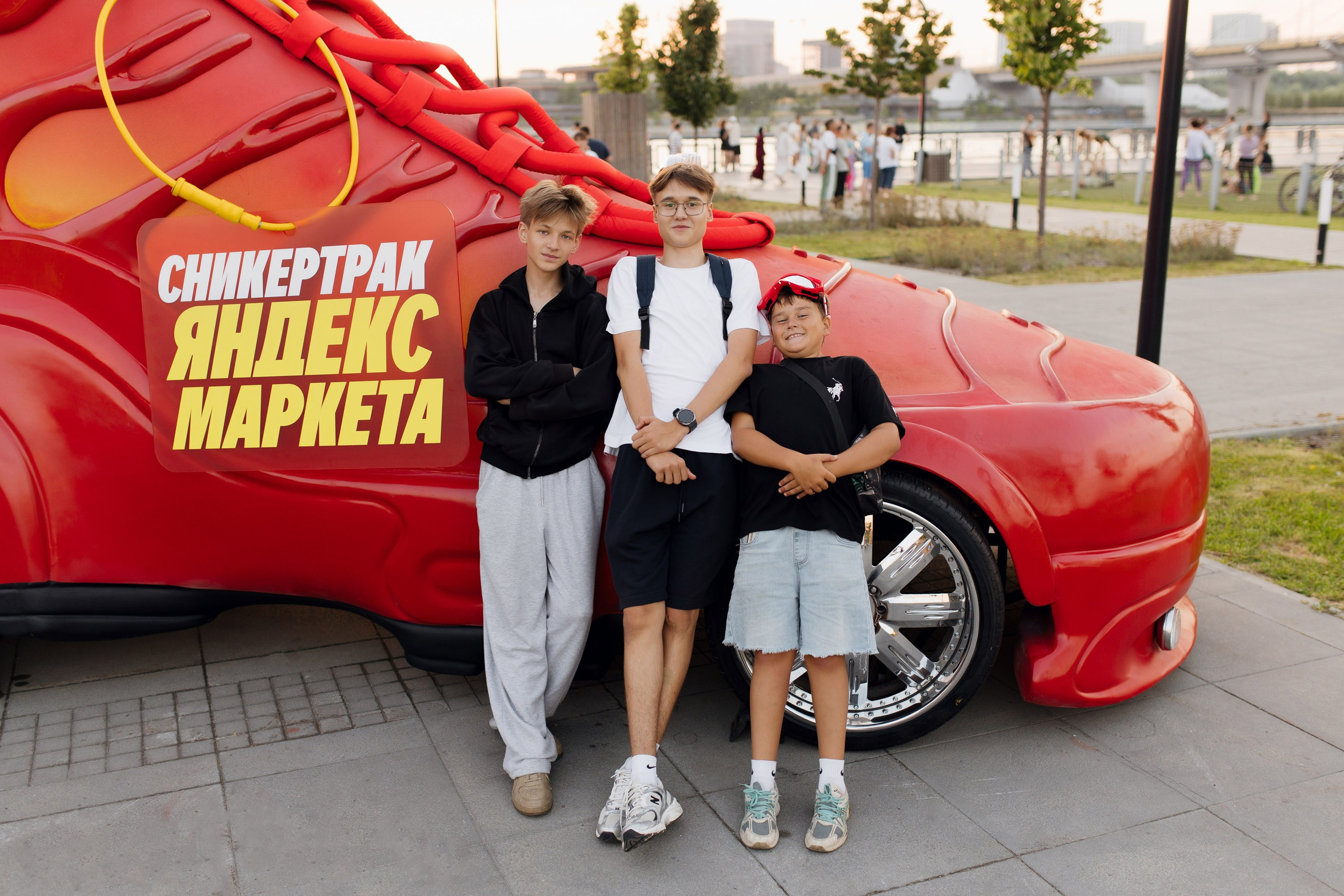 Яндекс Маркет — Сникертрак. Салихов Марат, свадебный и репортажный фотограф в Казани