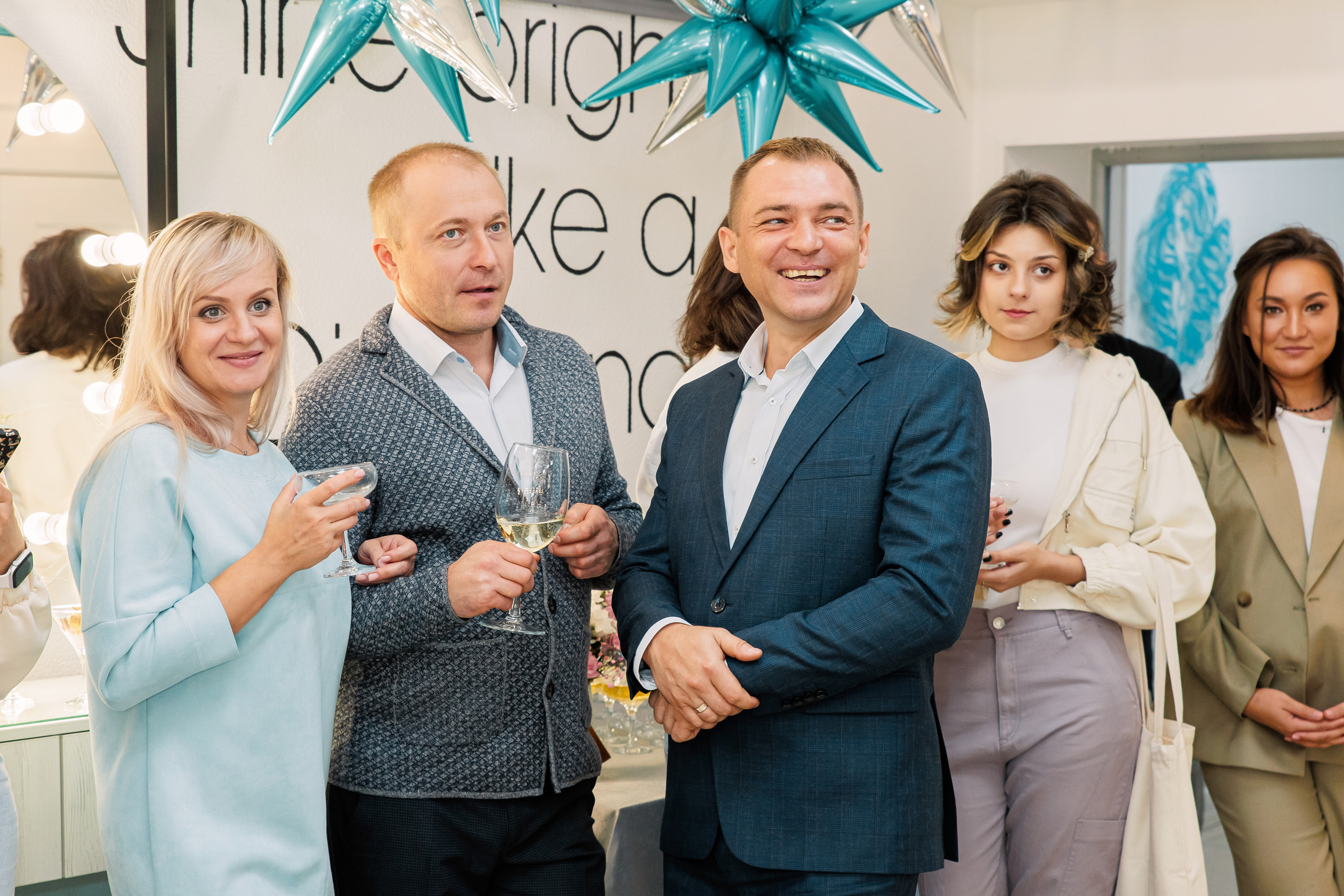 РУЧКИ НОЖКИ [ОФИЦИАЛЬНОЕ ОТКРЫТИЕ]. СВОИ. ФОТООТЧЕТЫ-СОБЫТИЯ-МЕСТА