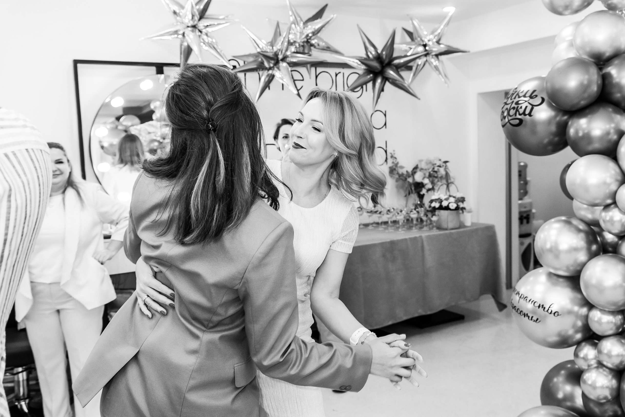 РУЧКИ НОЖКИ [ОФИЦИАЛЬНОЕ ОТКРЫТИЕ]. СВОИ. ФОТООТЧЕТЫ-СОБЫТИЯ-МЕСТА