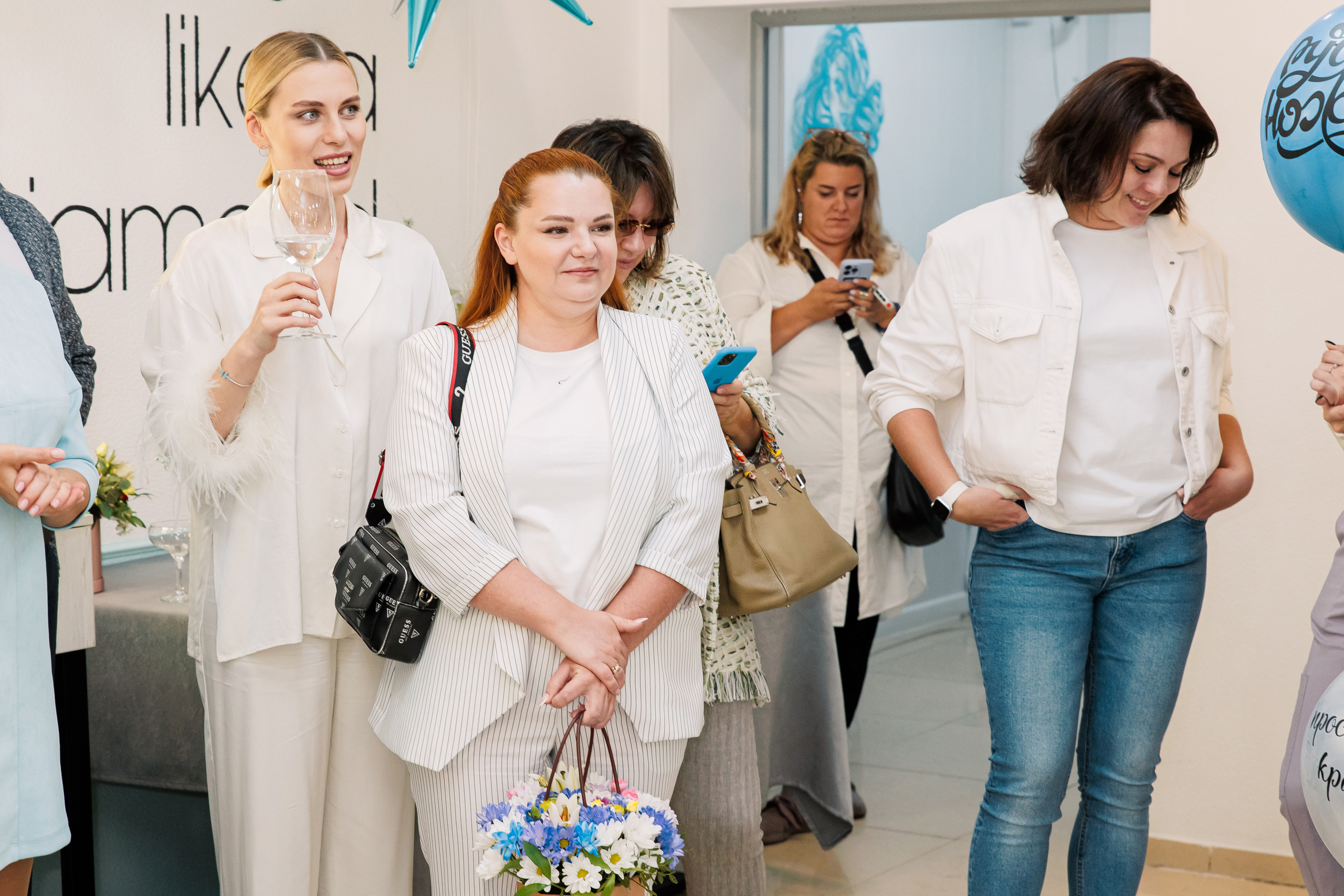 РУЧКИ НОЖКИ [ОФИЦИАЛЬНОЕ ОТКРЫТИЕ]. СВОИ. ФОТООТЧЕТЫ-СОБЫТИЯ-МЕСТА