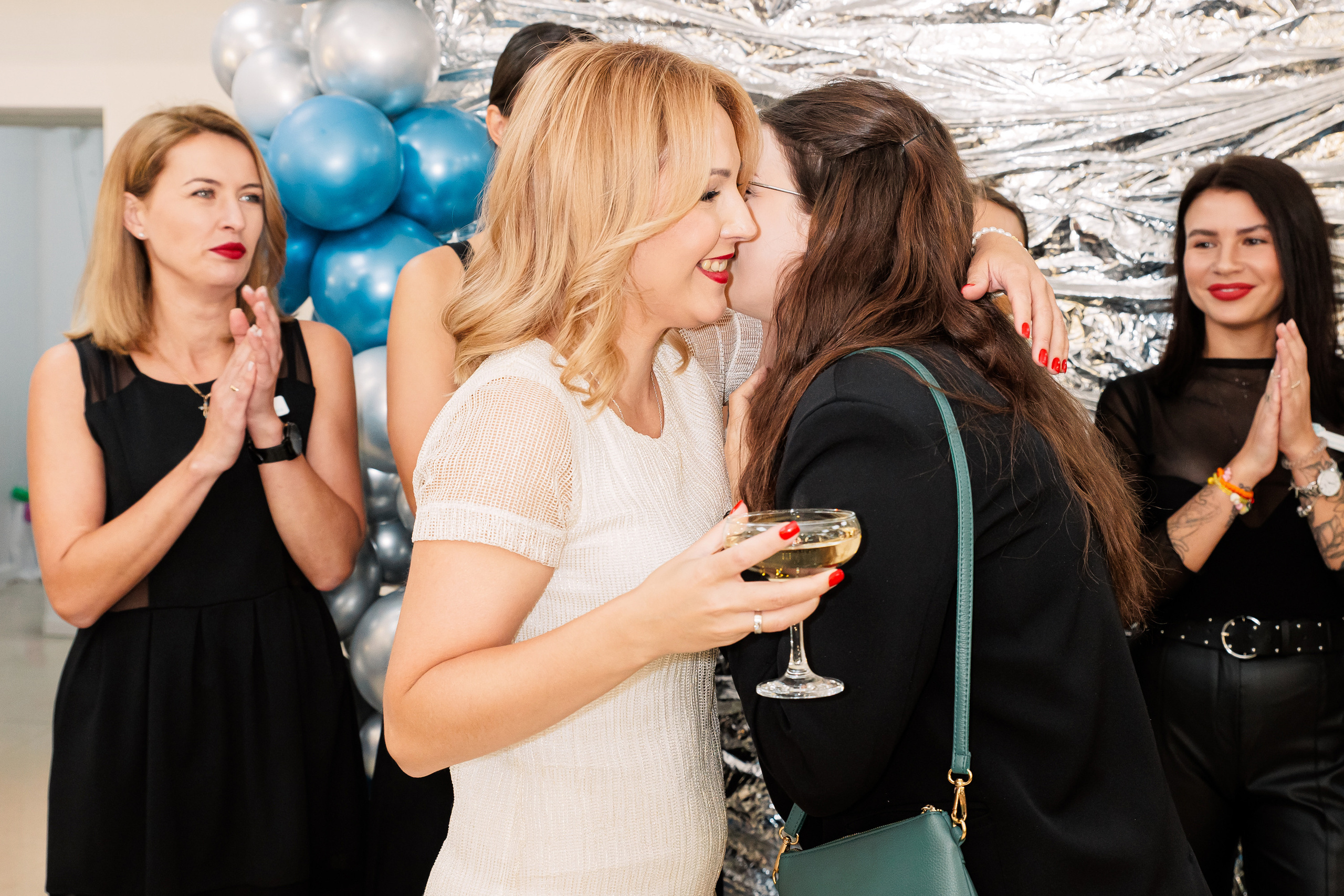 РУЧКИ НОЖКИ [ОФИЦИАЛЬНОЕ ОТКРЫТИЕ]. СВОИ. ФОТООТЧЕТЫ-СОБЫТИЯ-МЕСТА