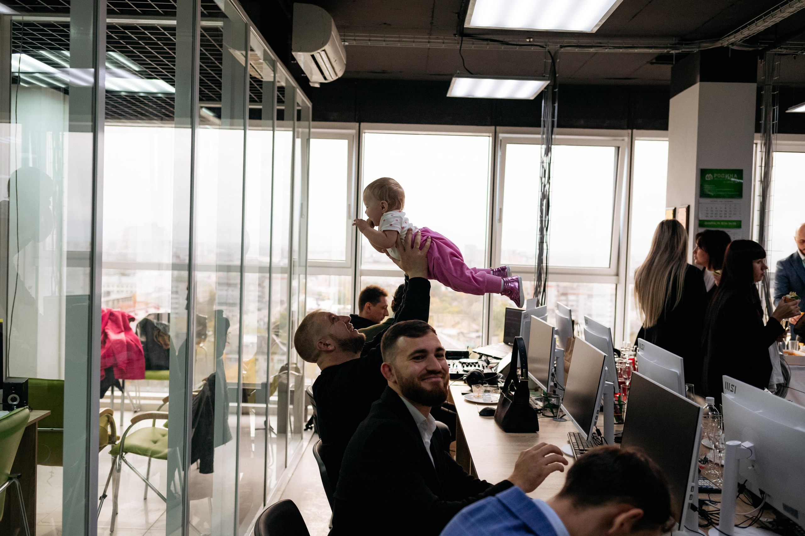 РРК «РОДИНА» [Открытие нового офиса]. СВОИ. ФОТООТЧЕТЫ-СОБЫТИЯ-МЕСТА