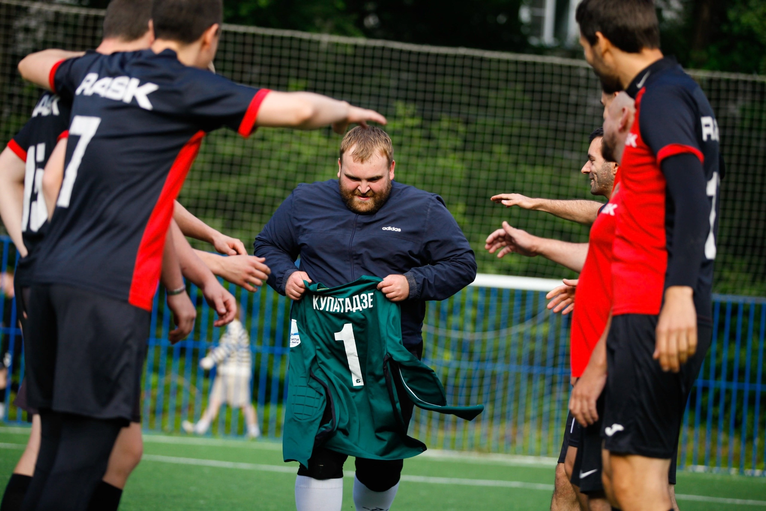 ФУТБОЛ. Фото. Спортивный фотограф, трансляция, звук и свет в Новосибирске