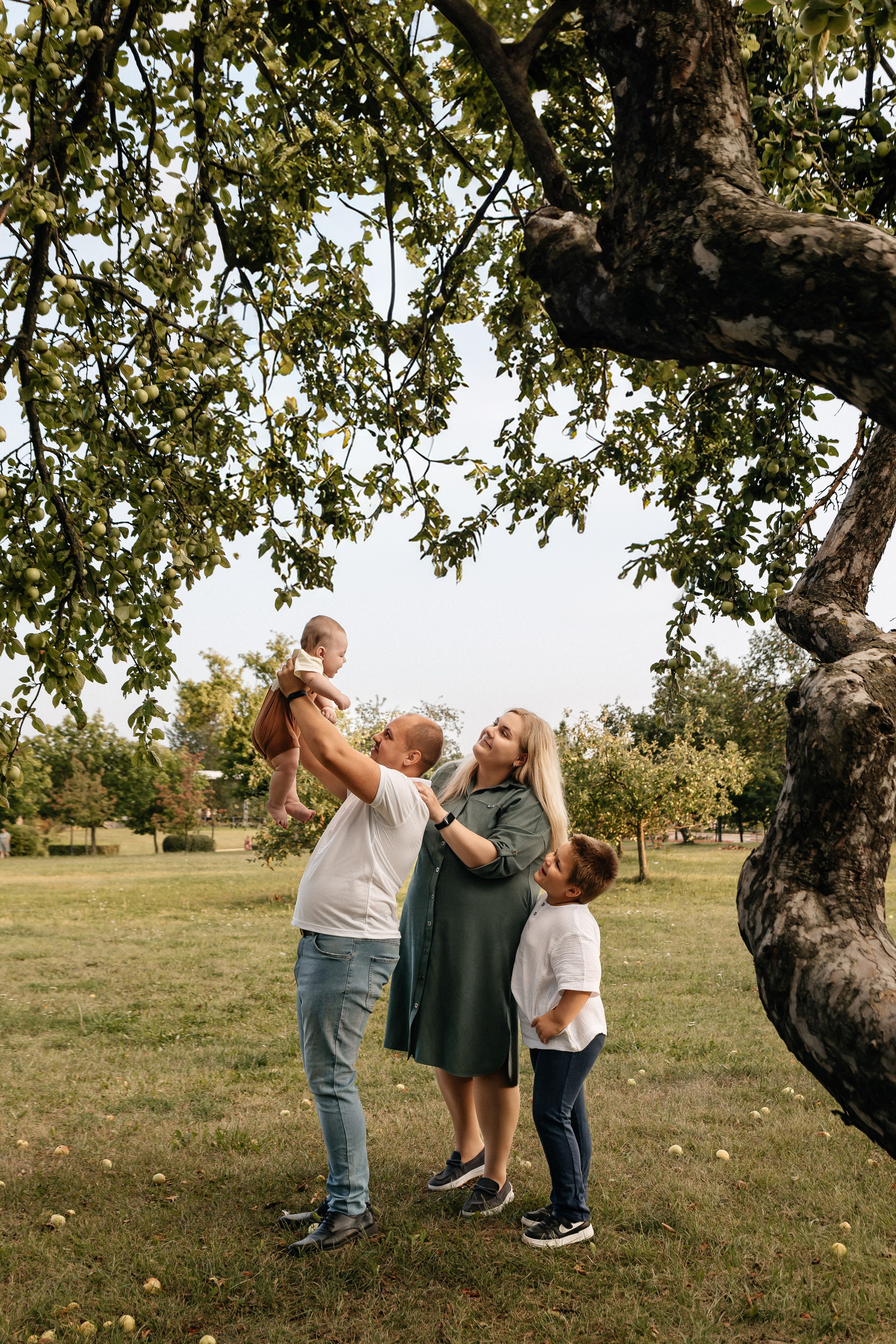Ксения, Виталий, Артем и Максим. Семейный фотограф Минск Усова Ольга