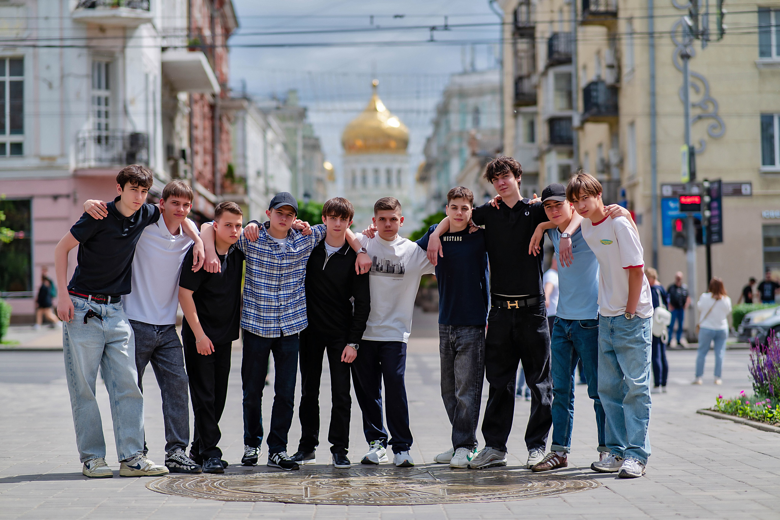 Выпускные (школьные) альбомы (книги) в Ростове-на-Дону. Современные Выпускные Альбомы в Ростове-на-Дону