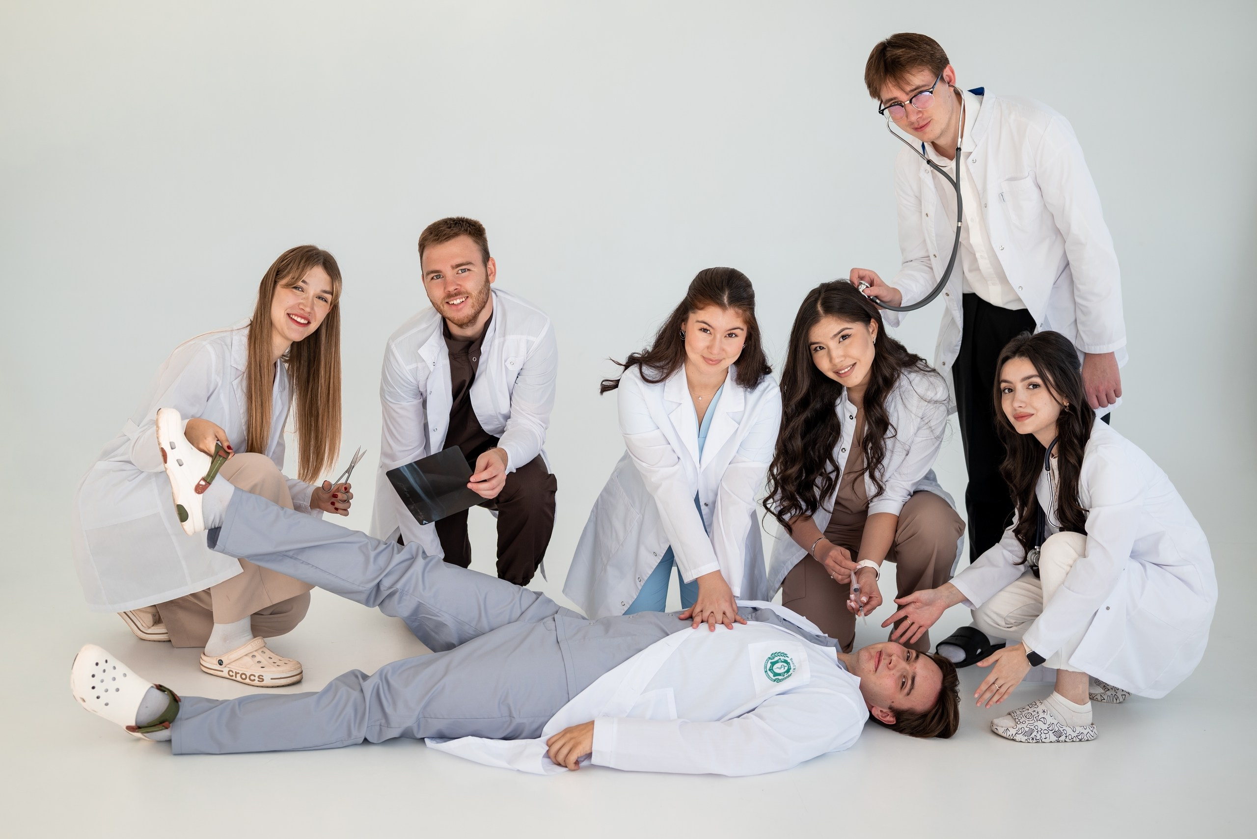 Выпускная фотосессия. ФОТОГРАФ ВОЛГОГРАД ПОЛИНА ЗОЛОТЫХ