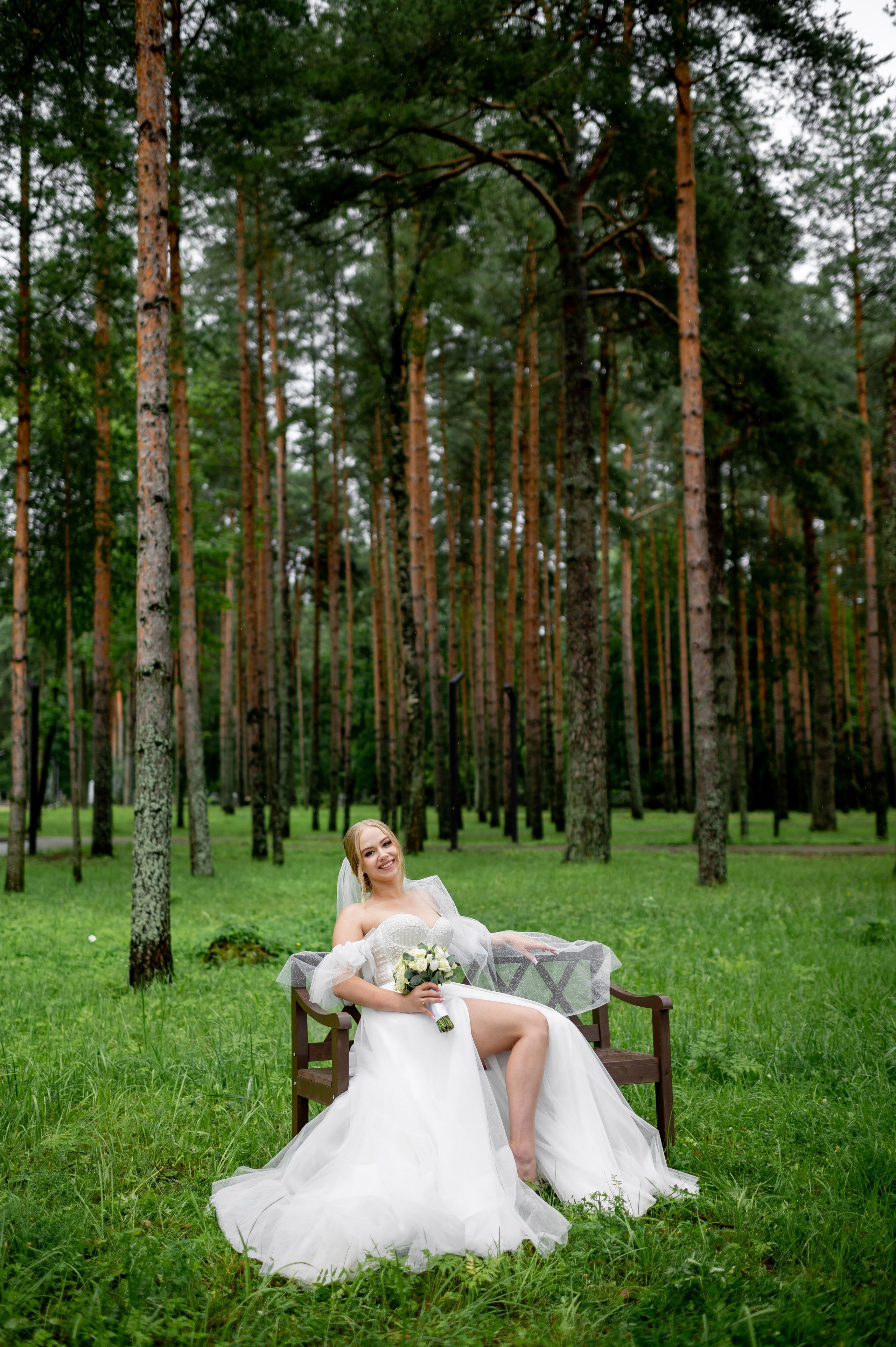 Ксения и Владислав (фотосессия в ЗАГСе и парке города Кингисеппа). Портретный, семейный и свадебный фотограф в Санкт-Петербурге и в Пушкине Ширяев Денис