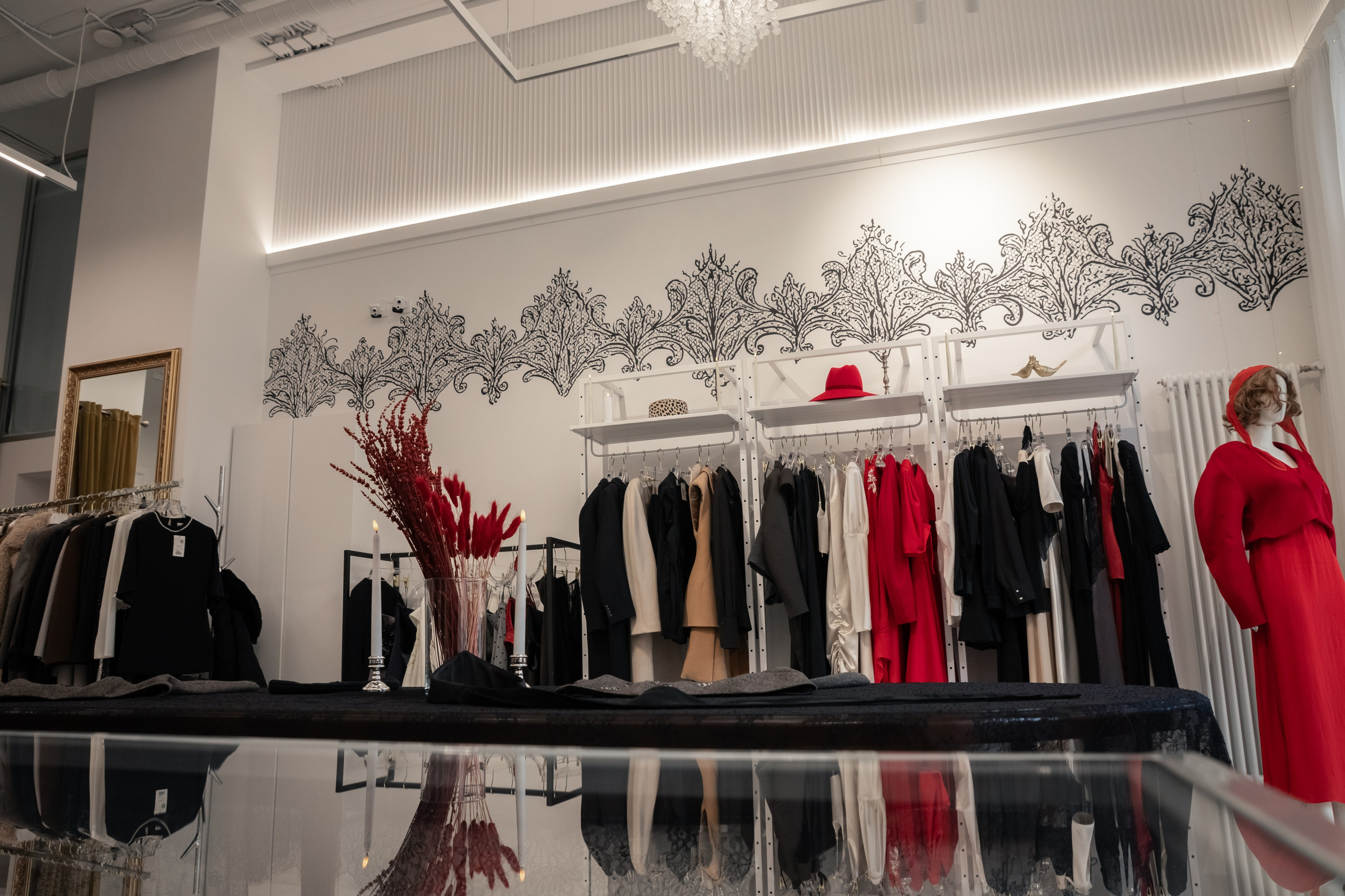 EDGE | Интерьер Бутика. Alexey Sentyurin, brands and business photographer in Moscow