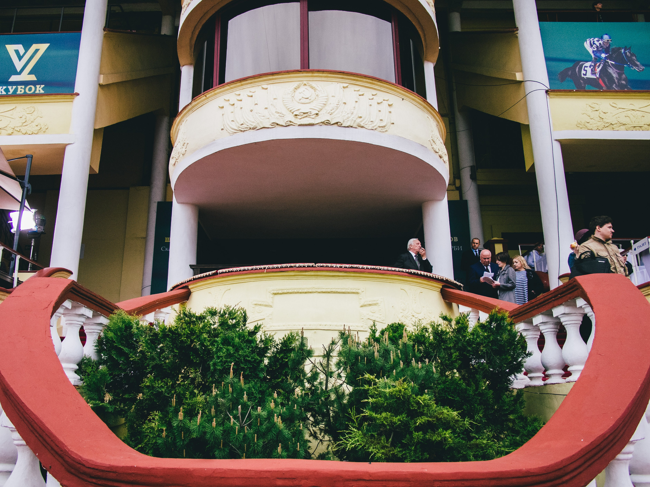 Московский ипподром образца 2018 года. Илья Михачёв Фотограф ПРО людей