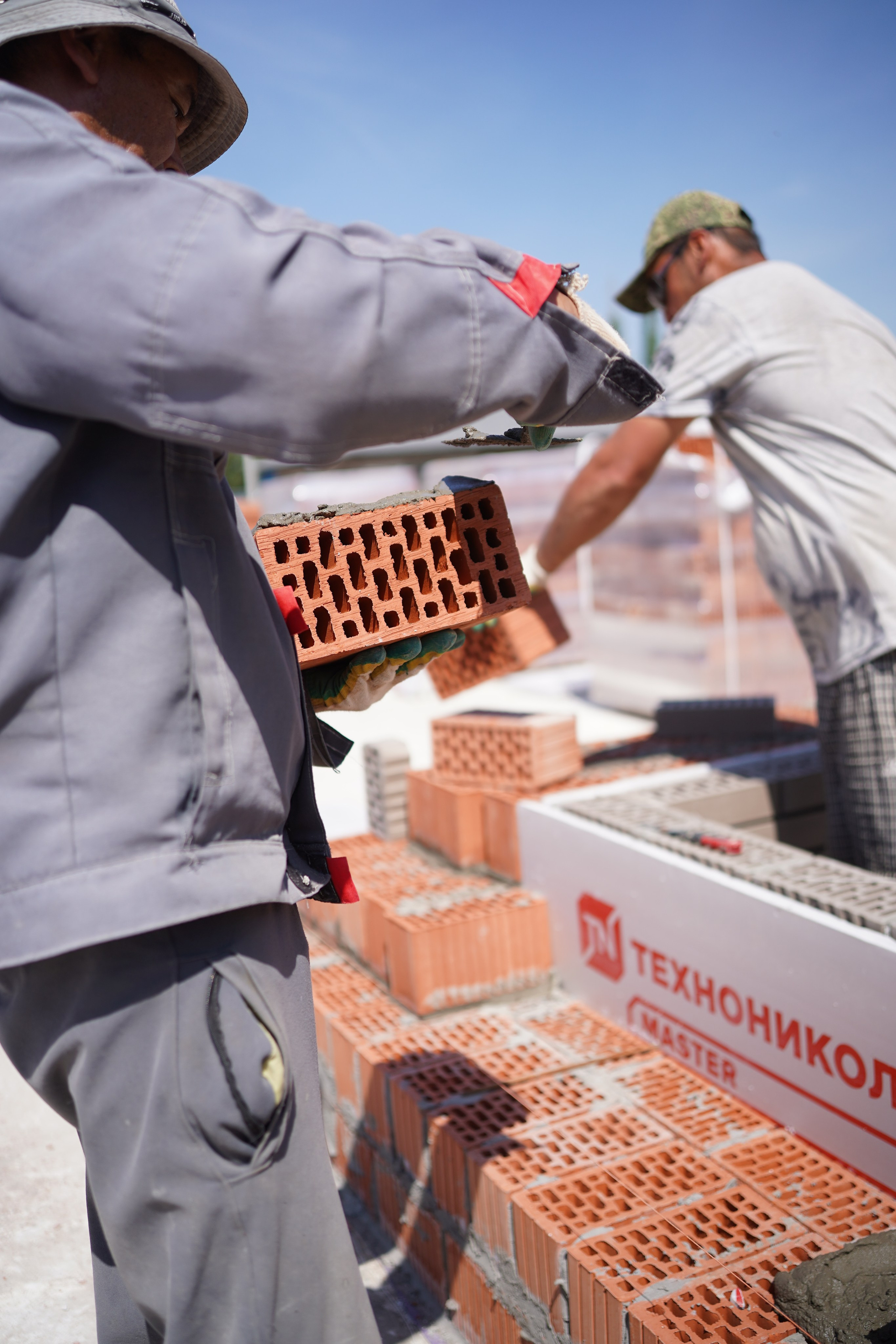 Покровский сад. Das House