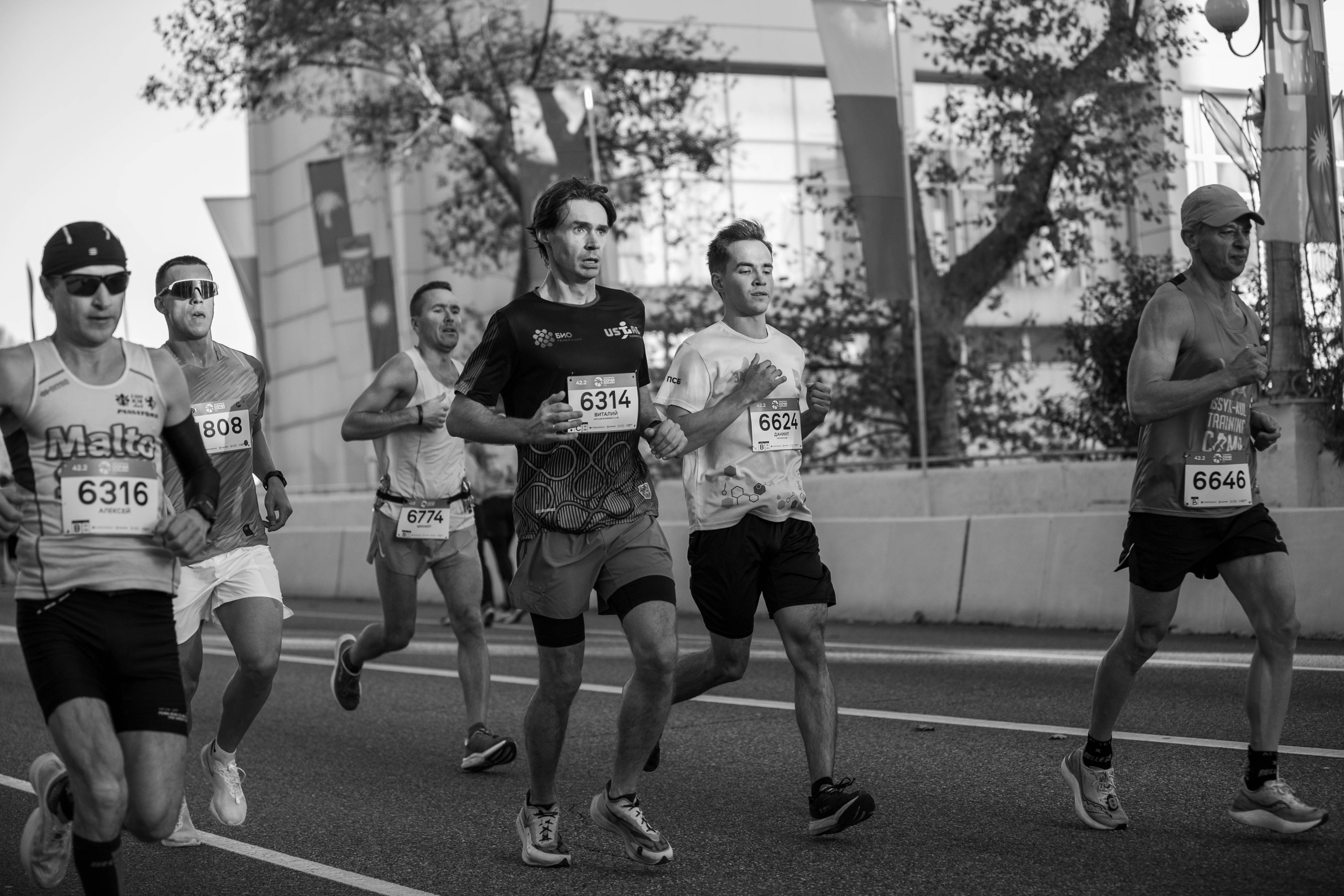 Сочи Марафон по бегу — 2025.11.03. Фотограф из Сочи Регина Труфанова