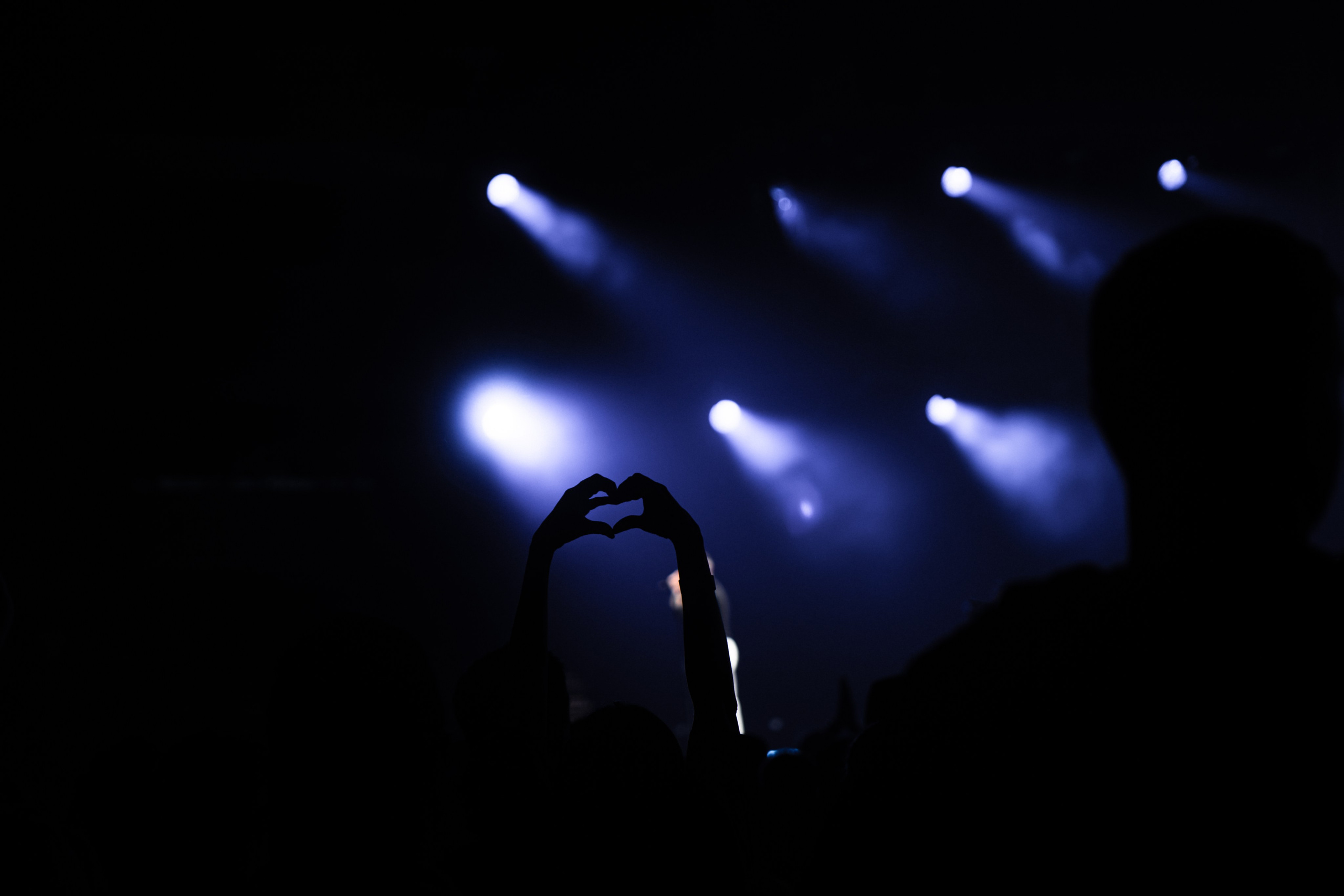 Концерт L'one 19.10.2025 с хором и симфоническом оркестром. Фотограф и видеограф Мария Банщикова, Солнечногорск, Москва