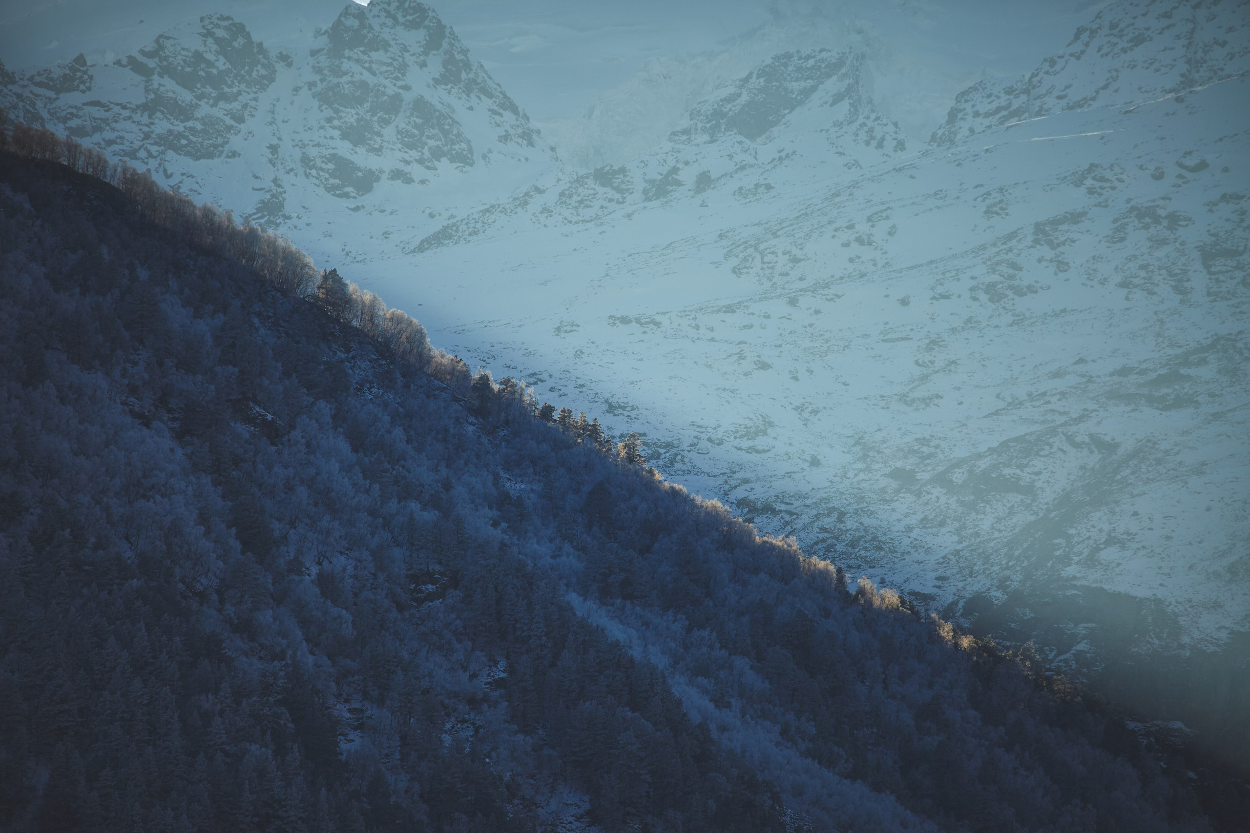 Путешествия и лайфстайл. Горный фотограф на Кавказе Никита Першин