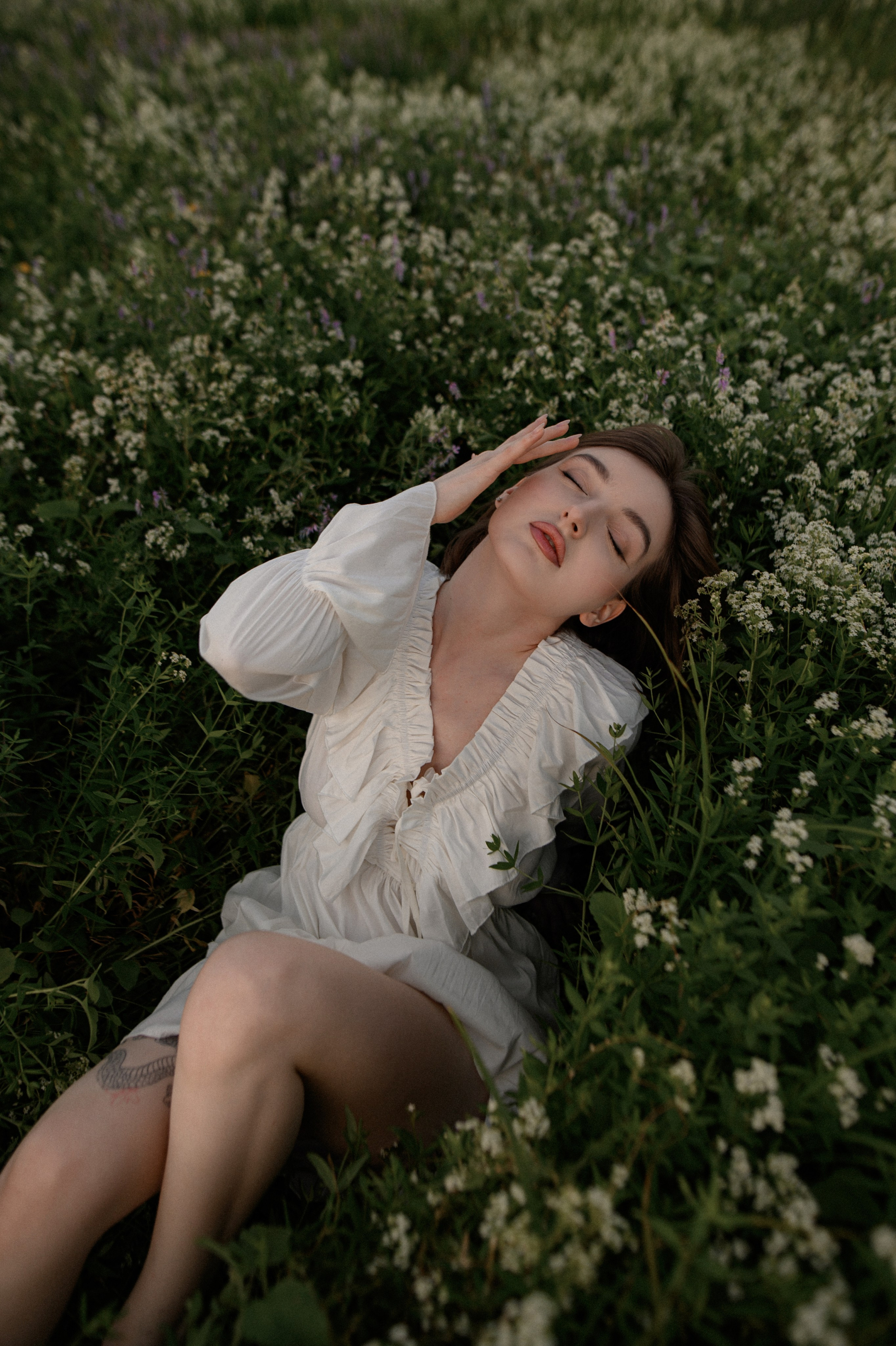 Полина и поле. Www.ostermiller.ru