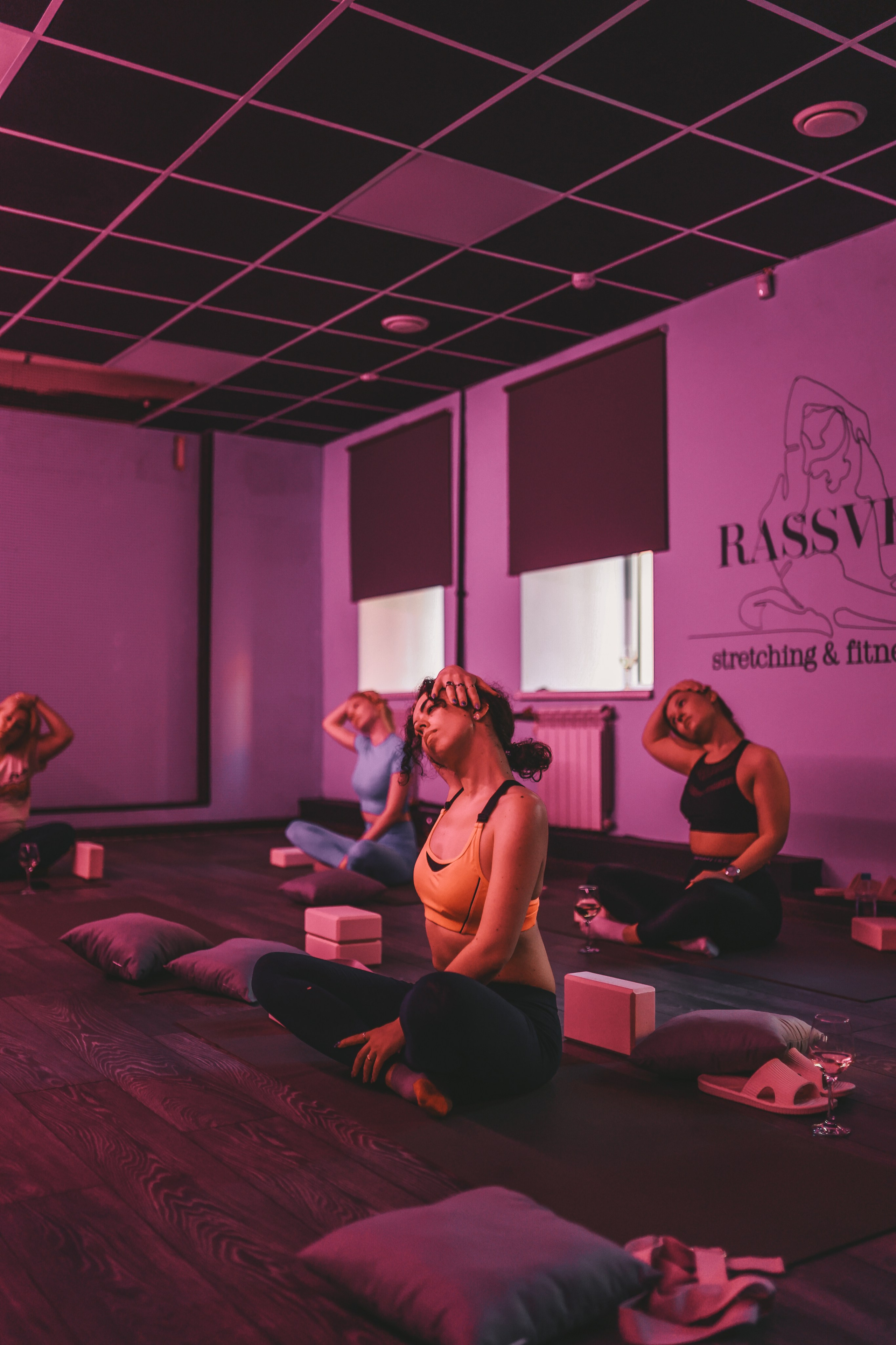 Студия растяжки «Rassvet». Мария Добычина — профессиональный фотограф Крыма, Ялты и Севастополя