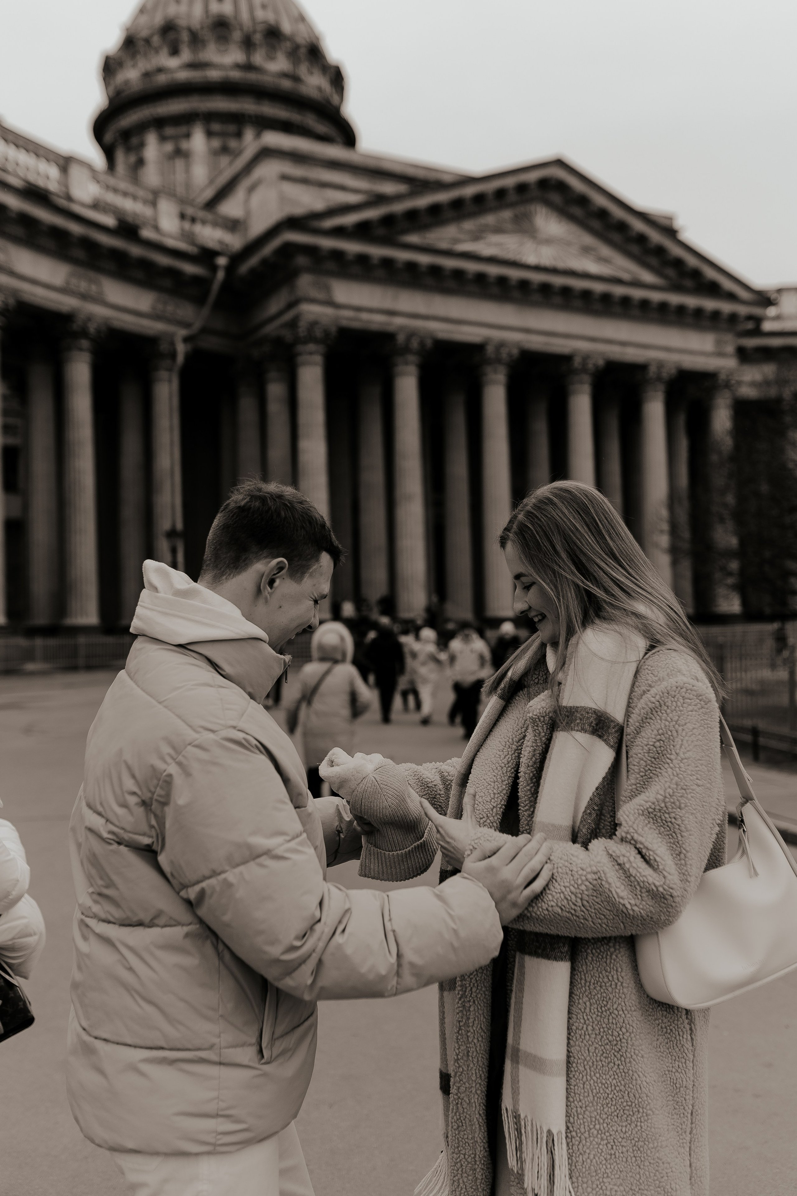 Лавстори у Казанского собора. Фотограф в Санкт-Петербурге Лиза Семченкова
