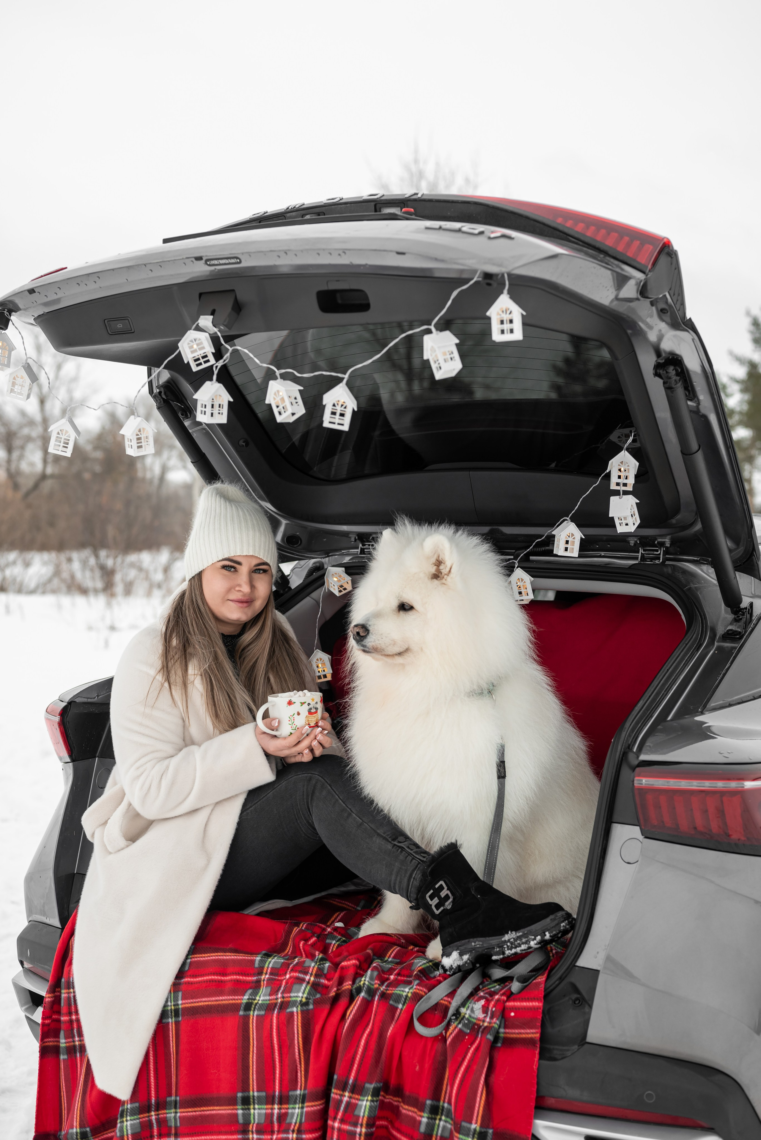 Фотопроект с Платоном и машиной на улице. Фотограф в городе Салават