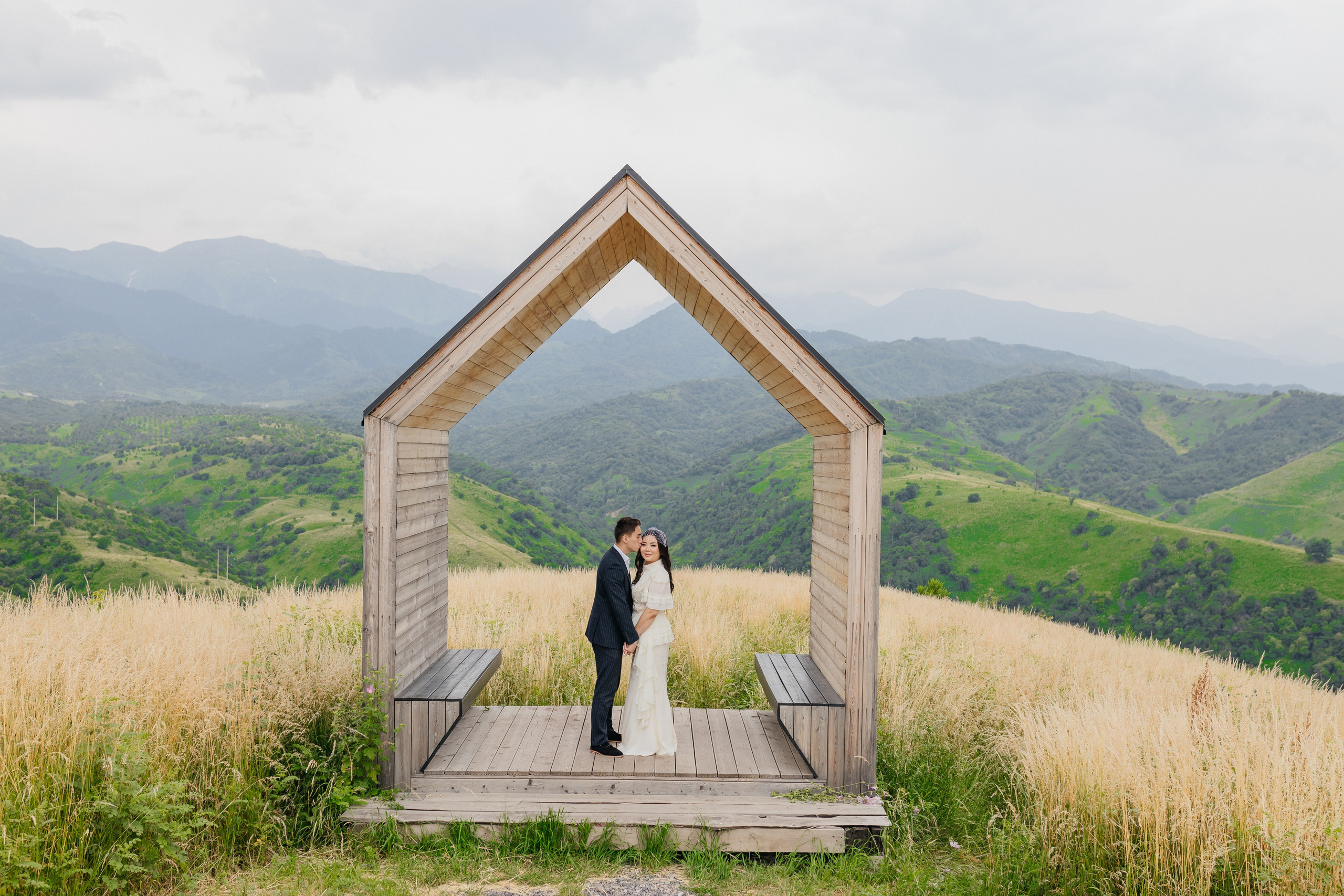 MADI & ARU. Wedding and Fashion photographer