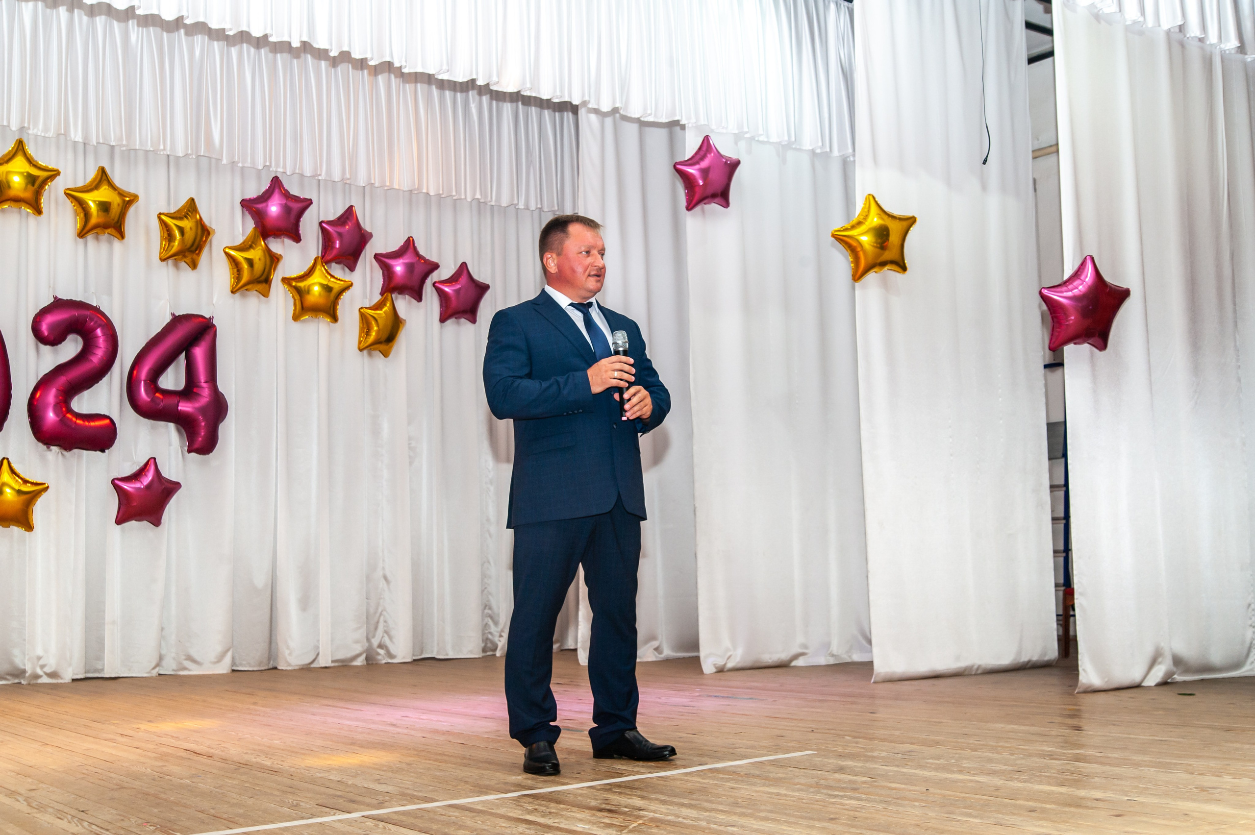 Выпускной МАОУ СОШ № 17 им. Эдуарда Есаяна. Свадебный и семейный фотограф Денис Лукьянов в Краснодаре, Краснодарском крае и Республике Крым