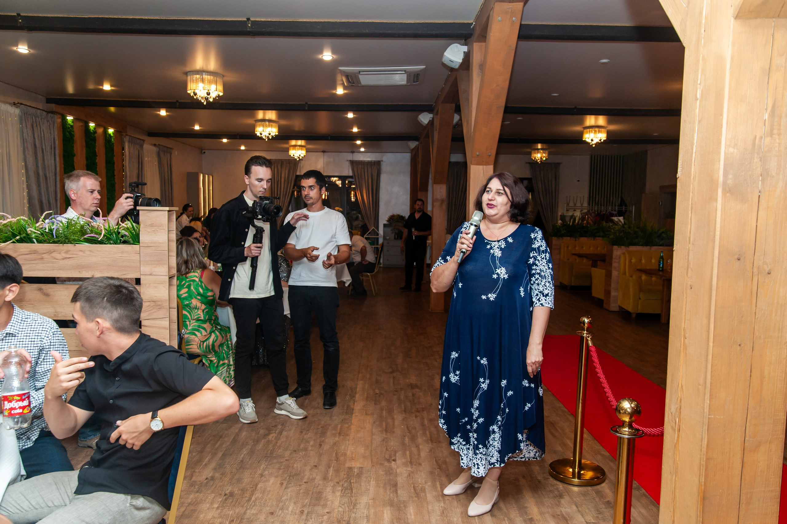 Выпускной МАОУ СОШ № 17 им. Эдуарда Есаяна. Свадебный и семейный фотограф Денис Лукьянов в Краснодаре, Краснодарском крае и Республике Крым