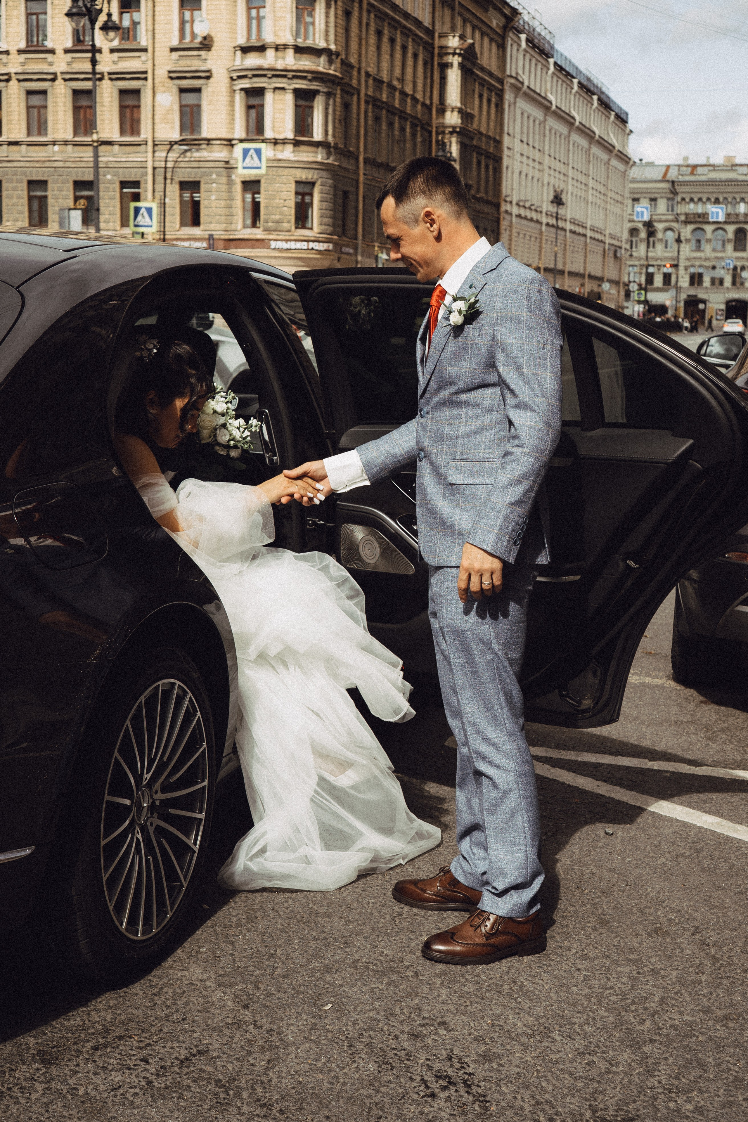 СВАДЕБНАЯ ПРОГУЛКА РЕСТОРАН МЫ ЖЕ НА ТЫ И ФОТОСЕССИИЯ С АВТОМОБИЛЕМ. Профессиональный фотограф, Санкт-Петербург — Виктория Богомолова