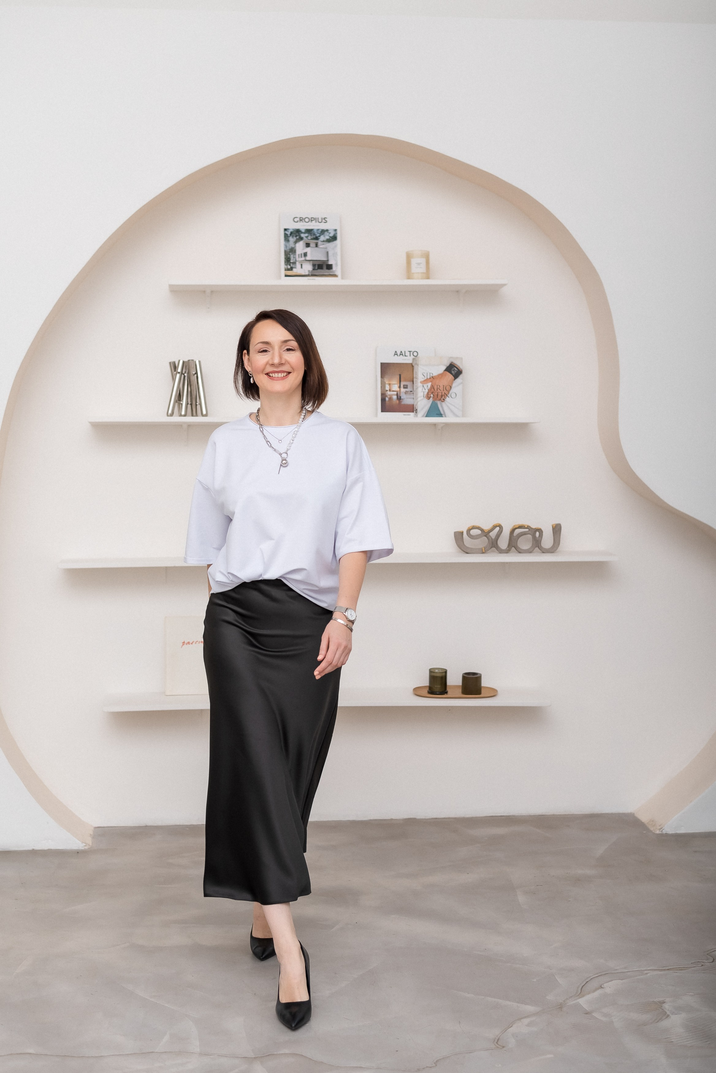 Портрет в минималистичной студии. КОНТЕНТ |БРЕНД фотограф Санкт-Петербург — Жанна Олтаржевская