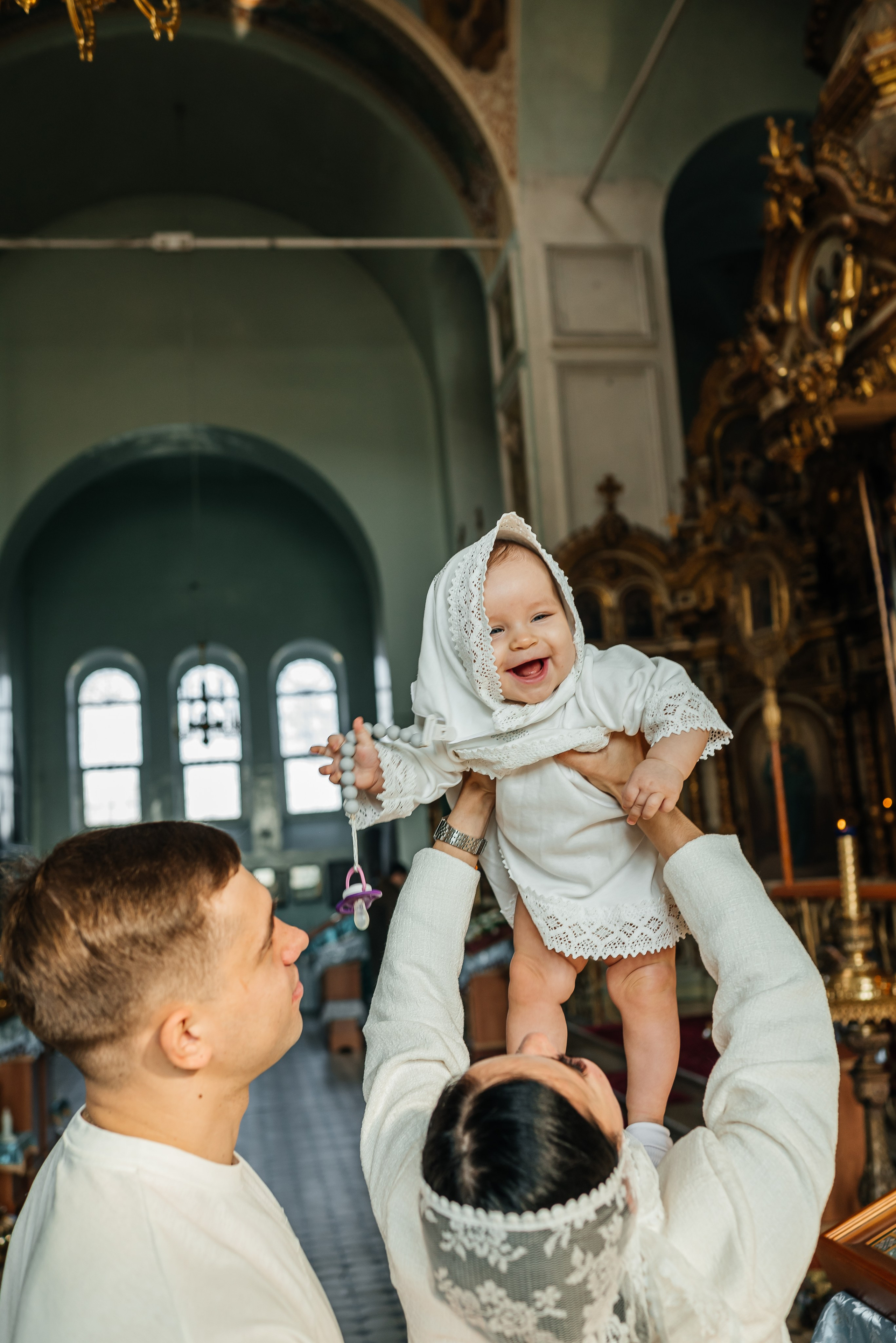 Крещение в Храме Успения Пресвятой Богородицы Гундоровский. Фотограф в Каменске-Шахтинском и парке Лога Ольга Сагал
