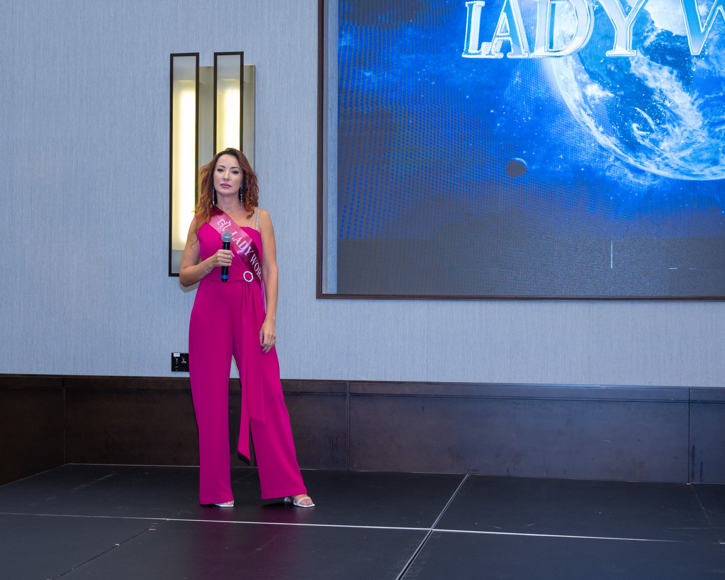 Церемония открытия Конкурса красоты «LADY WORLD» 2024. Фотографирую счастливых людей в Сочи