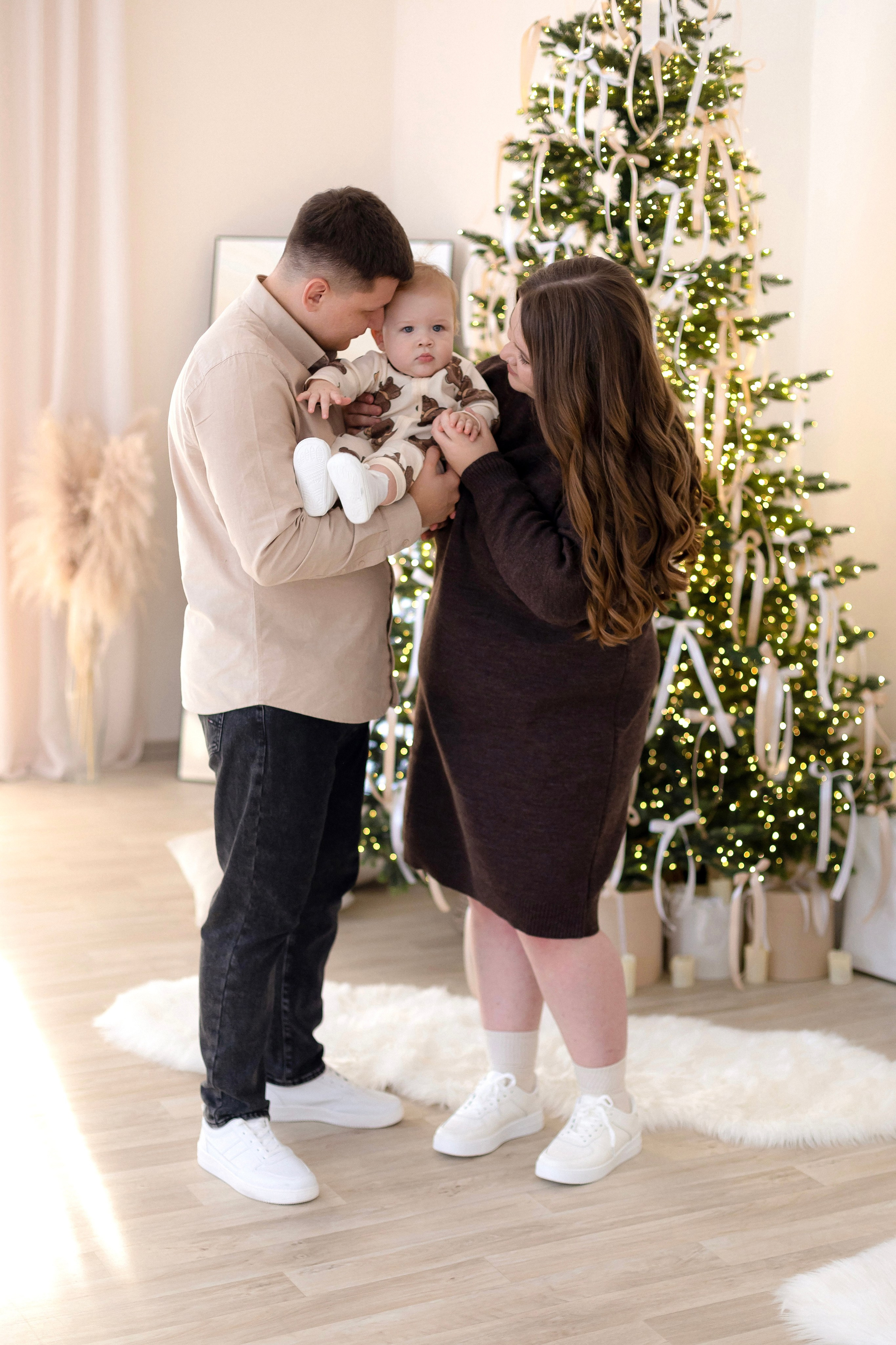 Олеся, Артём и Егорушка. Свадебный и портретный фотограф в Миассе Филиппенко Дарья