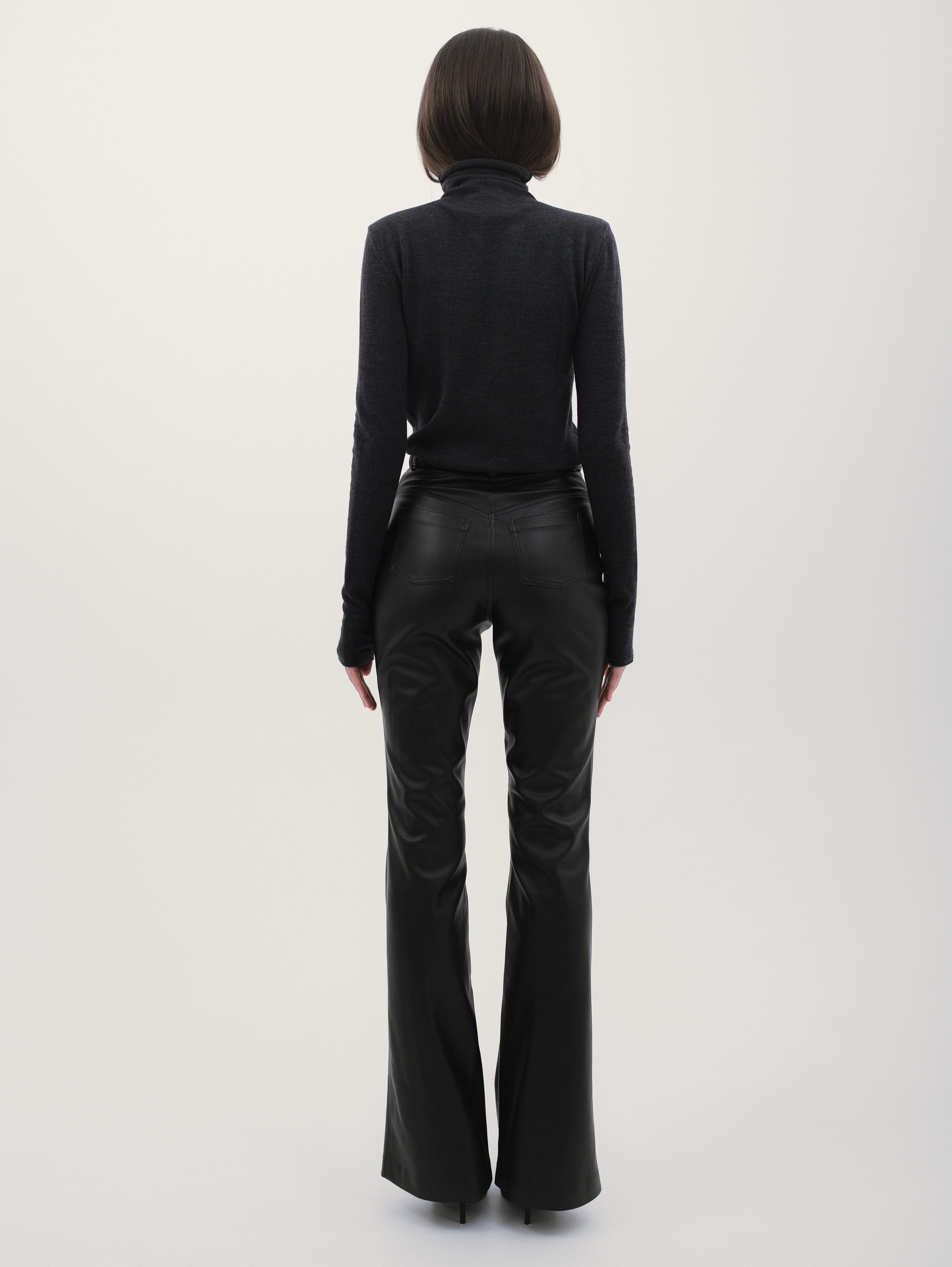 Red Cardigan. Фотограф в Москве и Сургуте Алла Лесовая. Снимаю каталог для брендов и индивидуальные портреты для людей