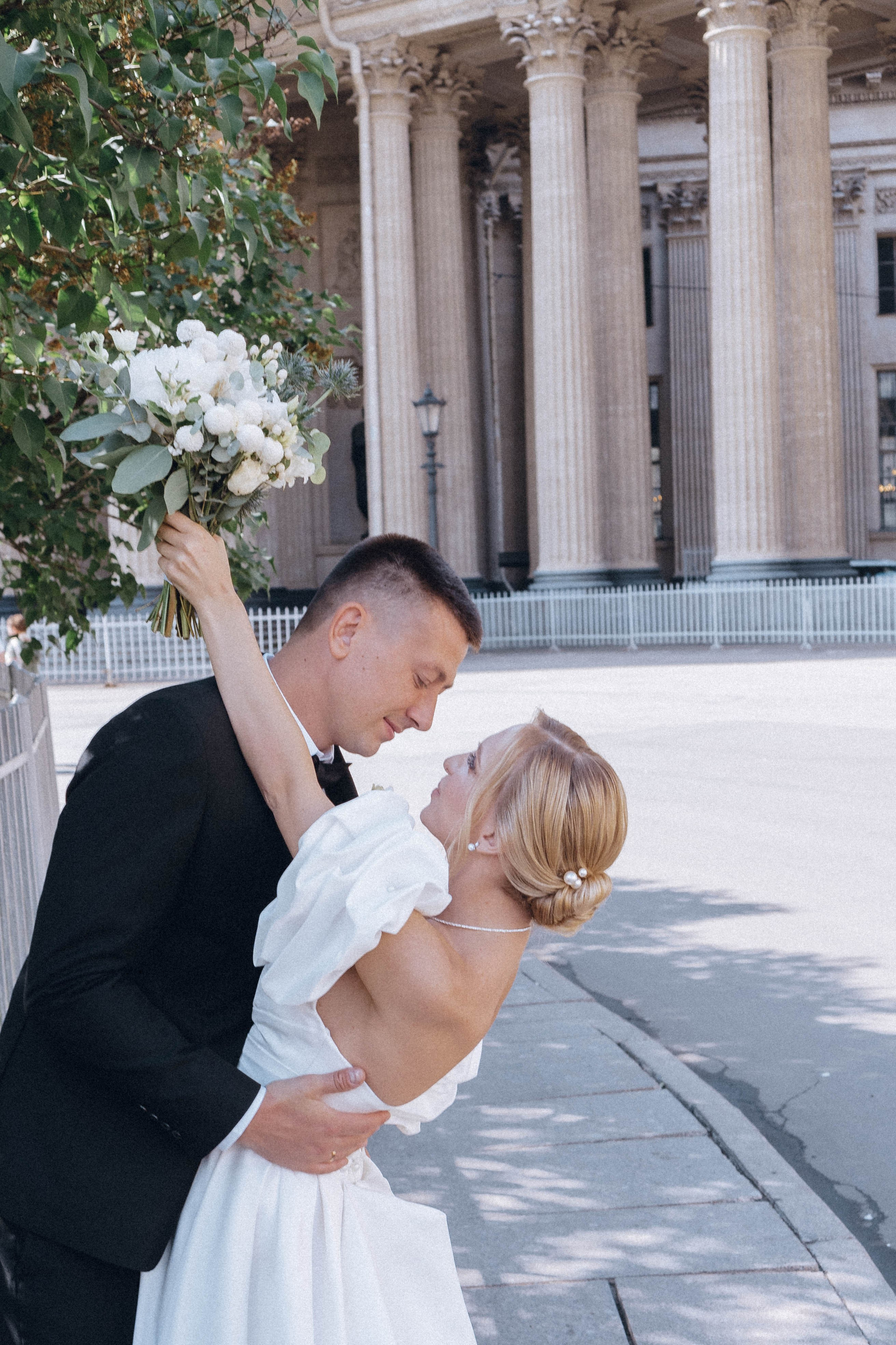 СВАДЕНБНАЯ СЬЕМКА НА КАТЕРЕ ПО КАНАЛАМ САНКТ-ПЕТЕРБУРГА И В АКВАТОРИИ НЕВЫ. Профессиональный фотограф, Санкт-Петербург — Виктория Богомолова