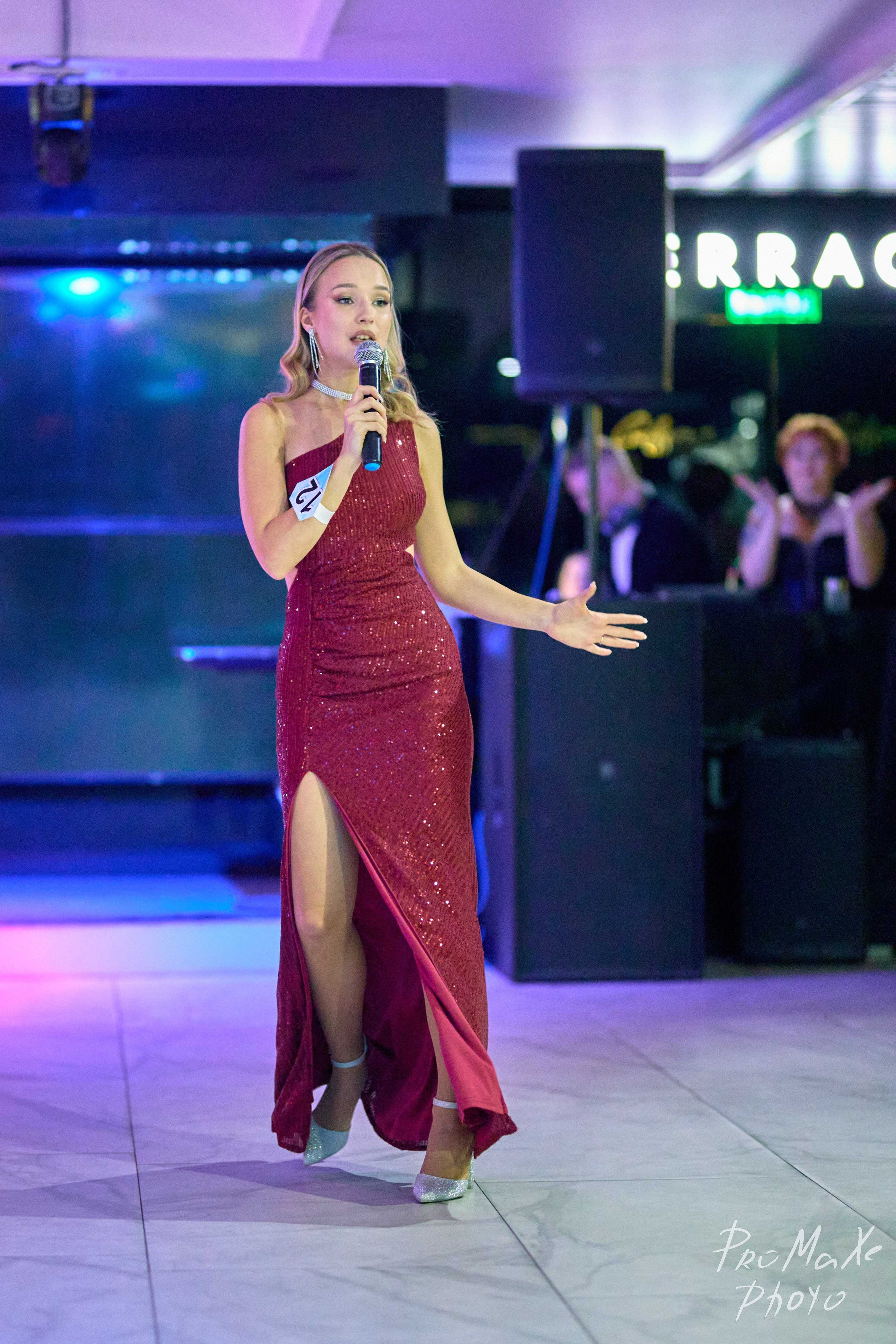 Зал КРАСА МАСС-МЕДИА ЧУВАШИИ. Владимир Суздалов (ProMaXe) — Портретный фотограф, тематические фотосессии в Чебоксарах